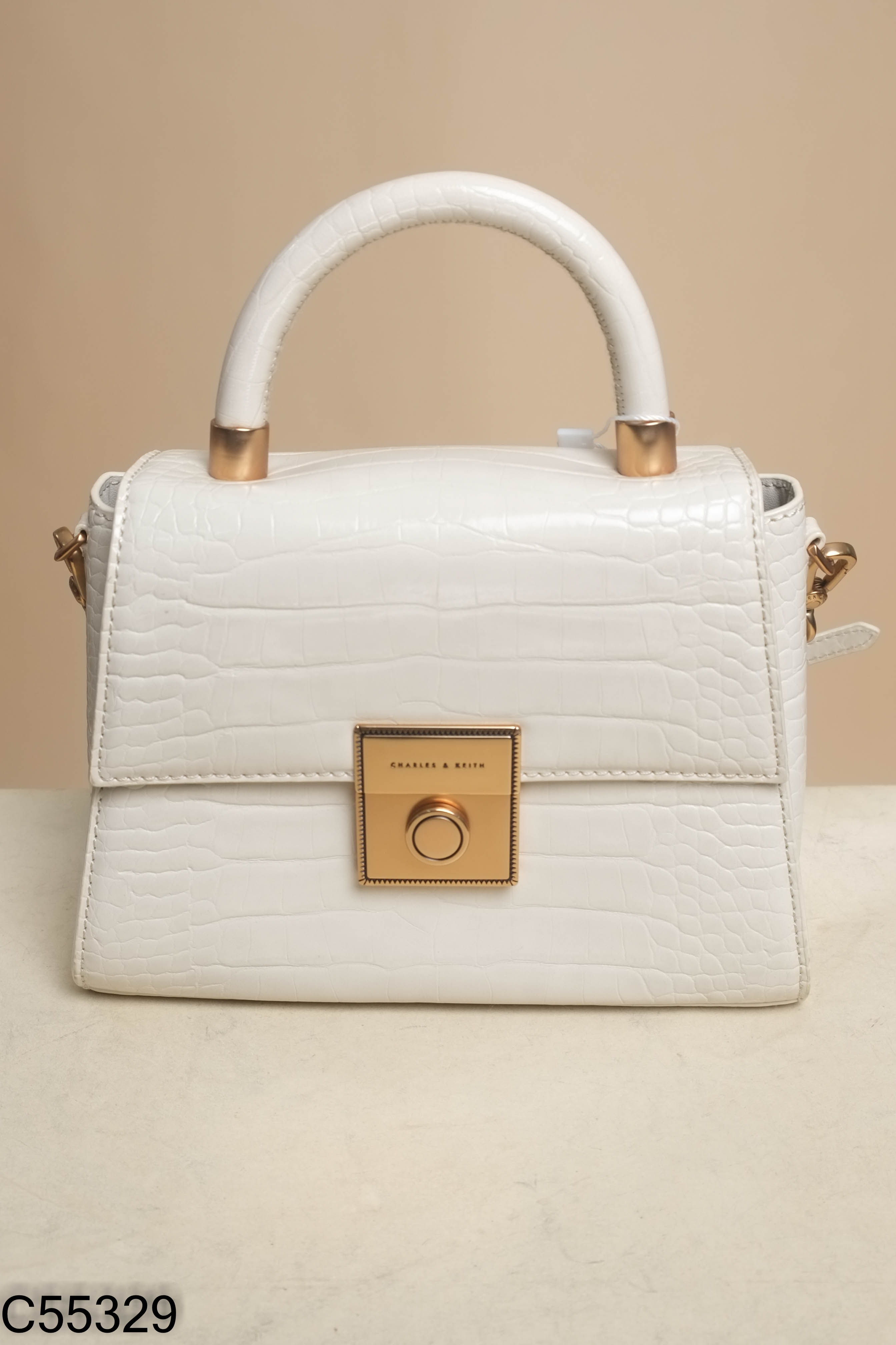 Túi xách CHARLES KEITH be vuôg