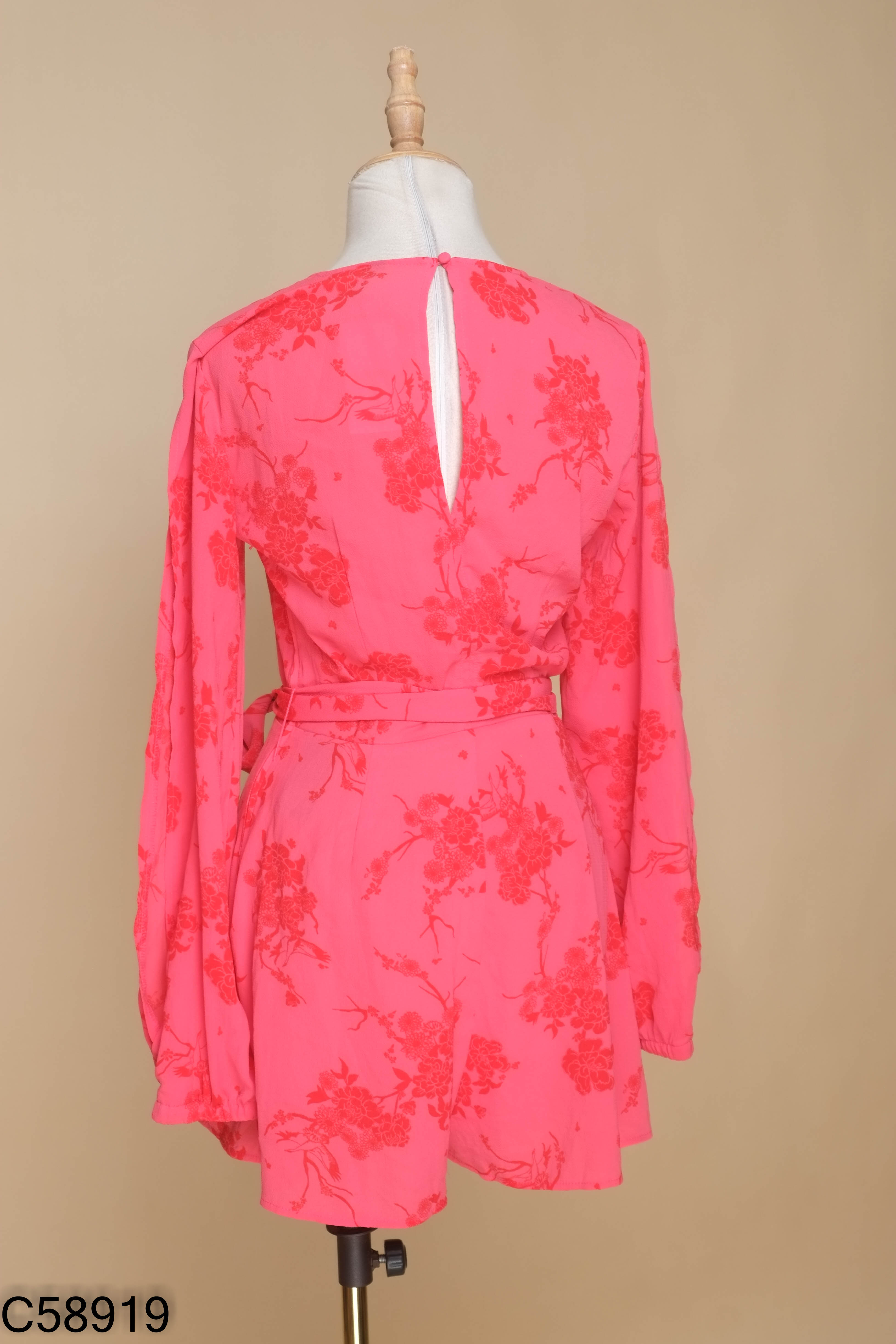 Jumpsuit HM hồng họa tiết
