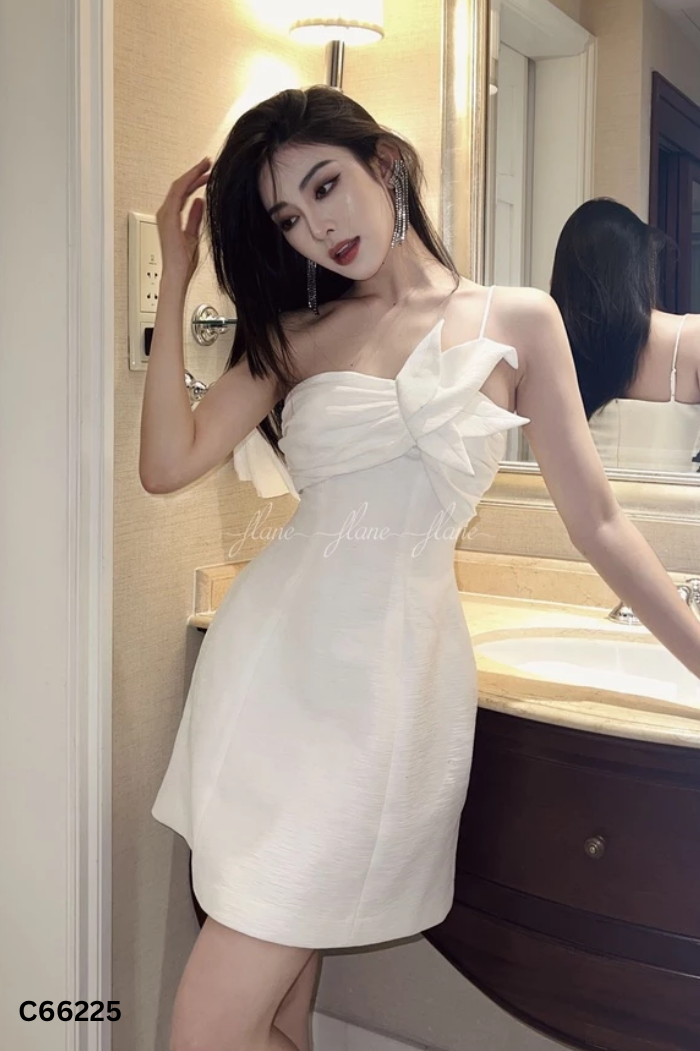 Váy FLANE lệch vai trắng