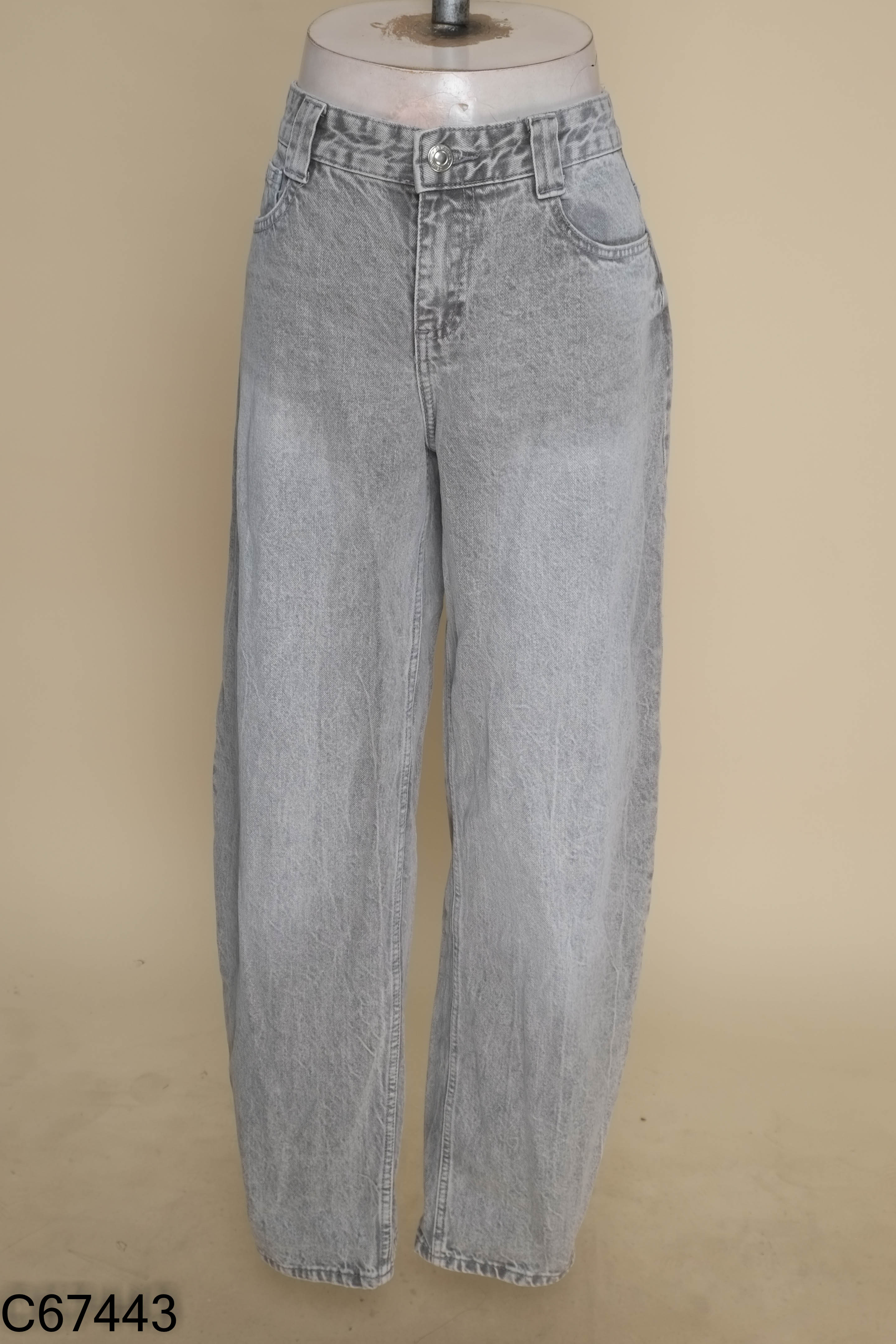 Quần suông ghi BERSHKA
