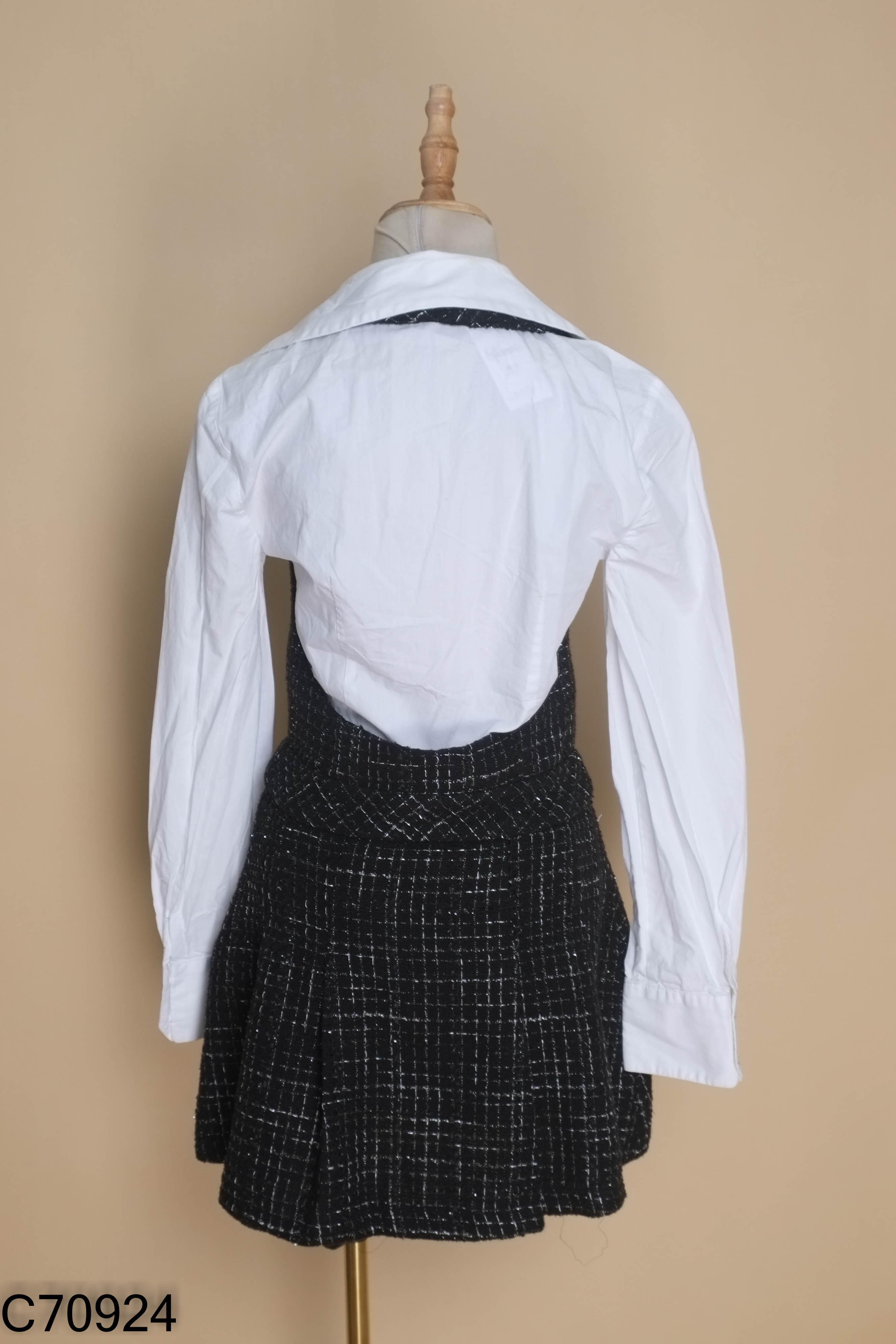 Váy ZARA dạ tweed đen phối trắng
