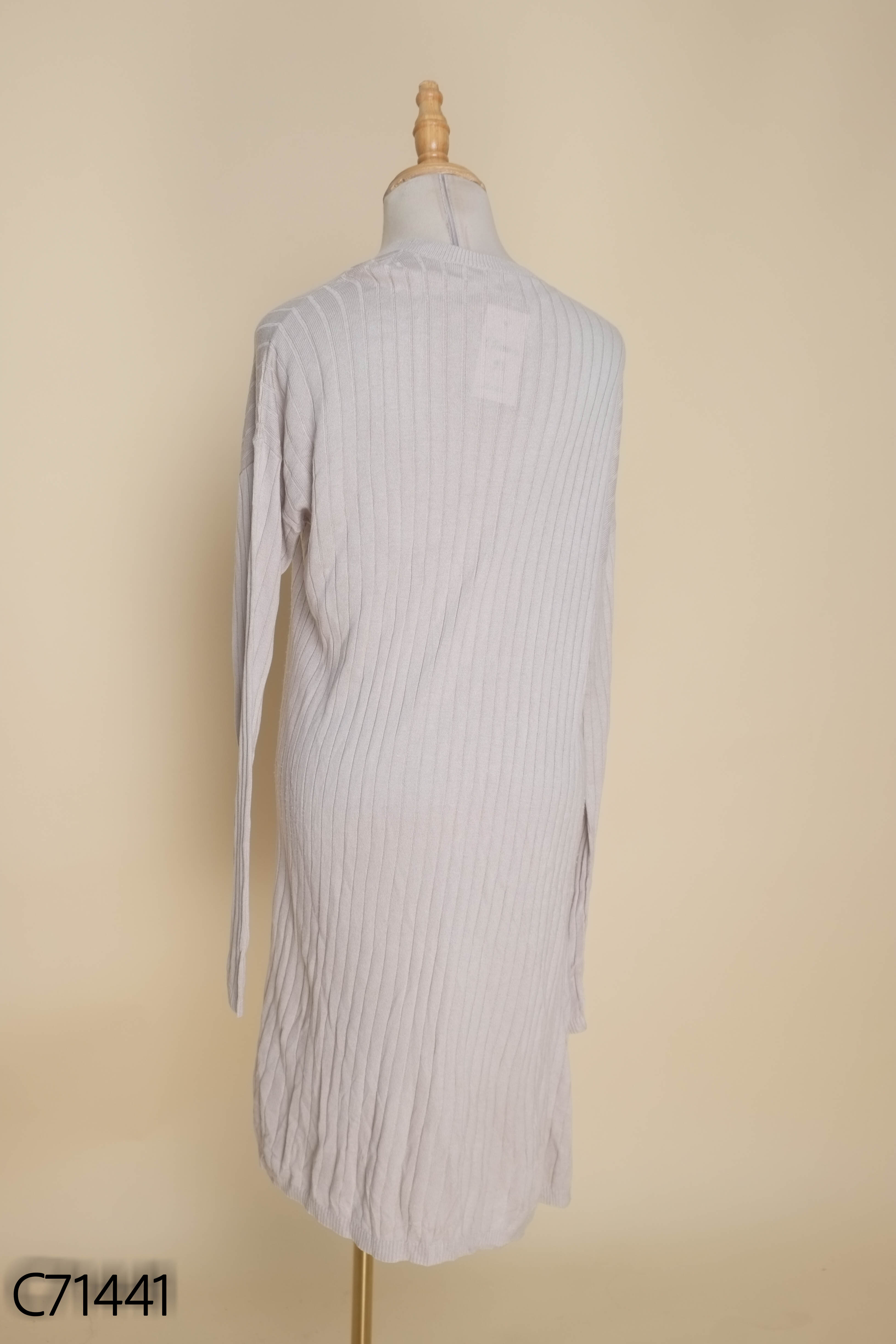 Cardigan len nâu UNIQLO dáng dài