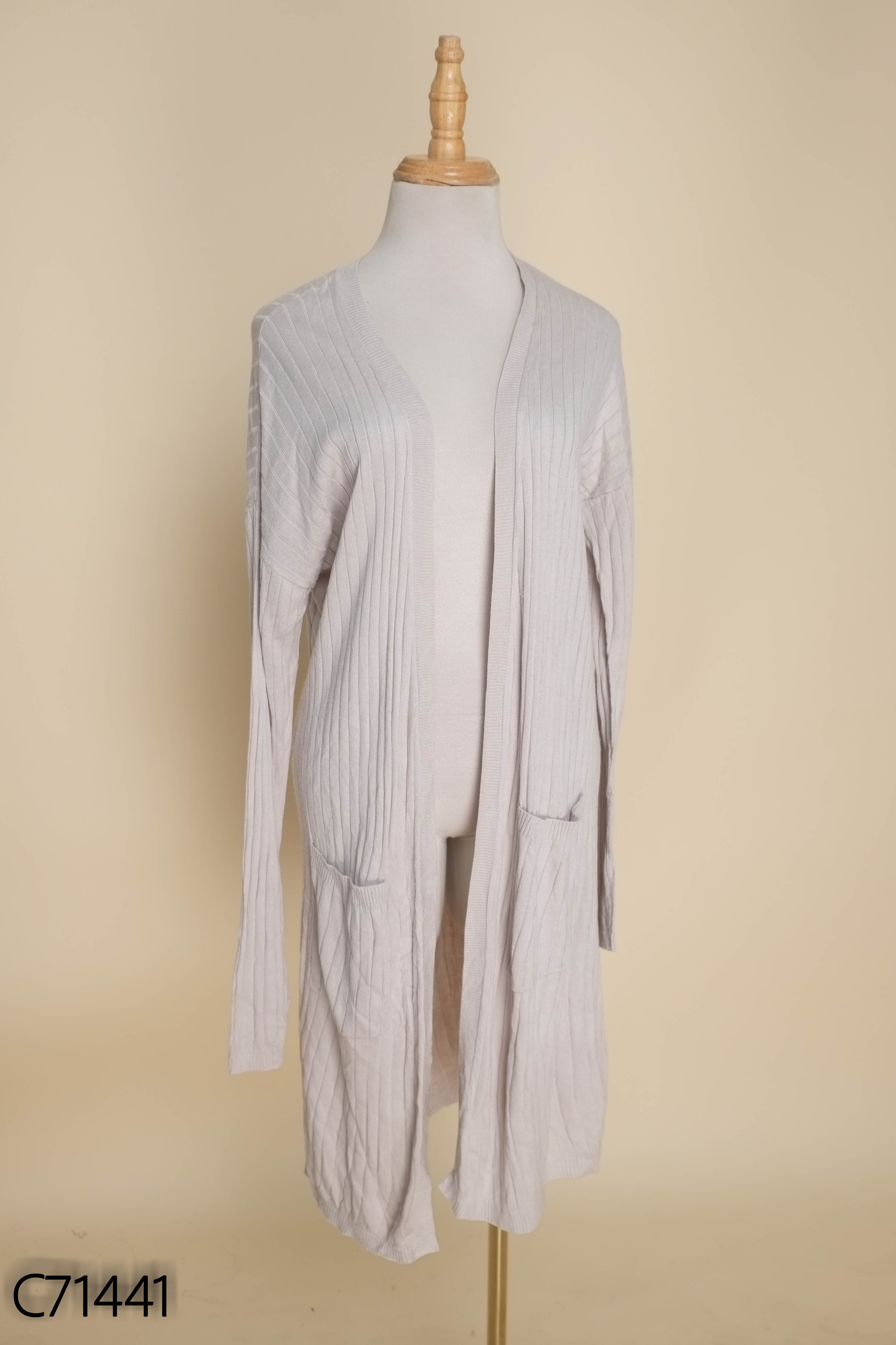 Cardigan len nâu UNIQLO dáng dài