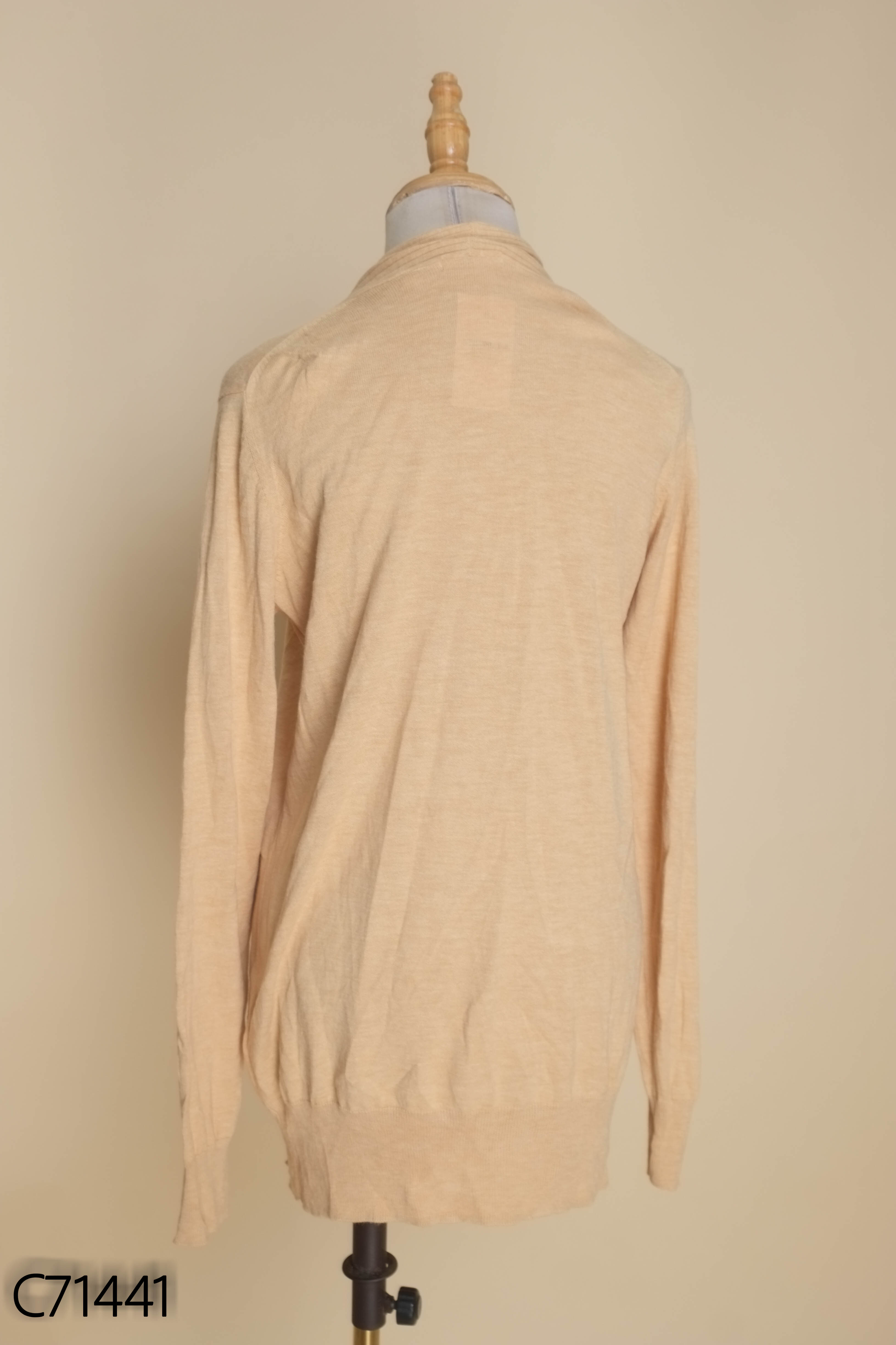 Cardigan vàng UNIQLO