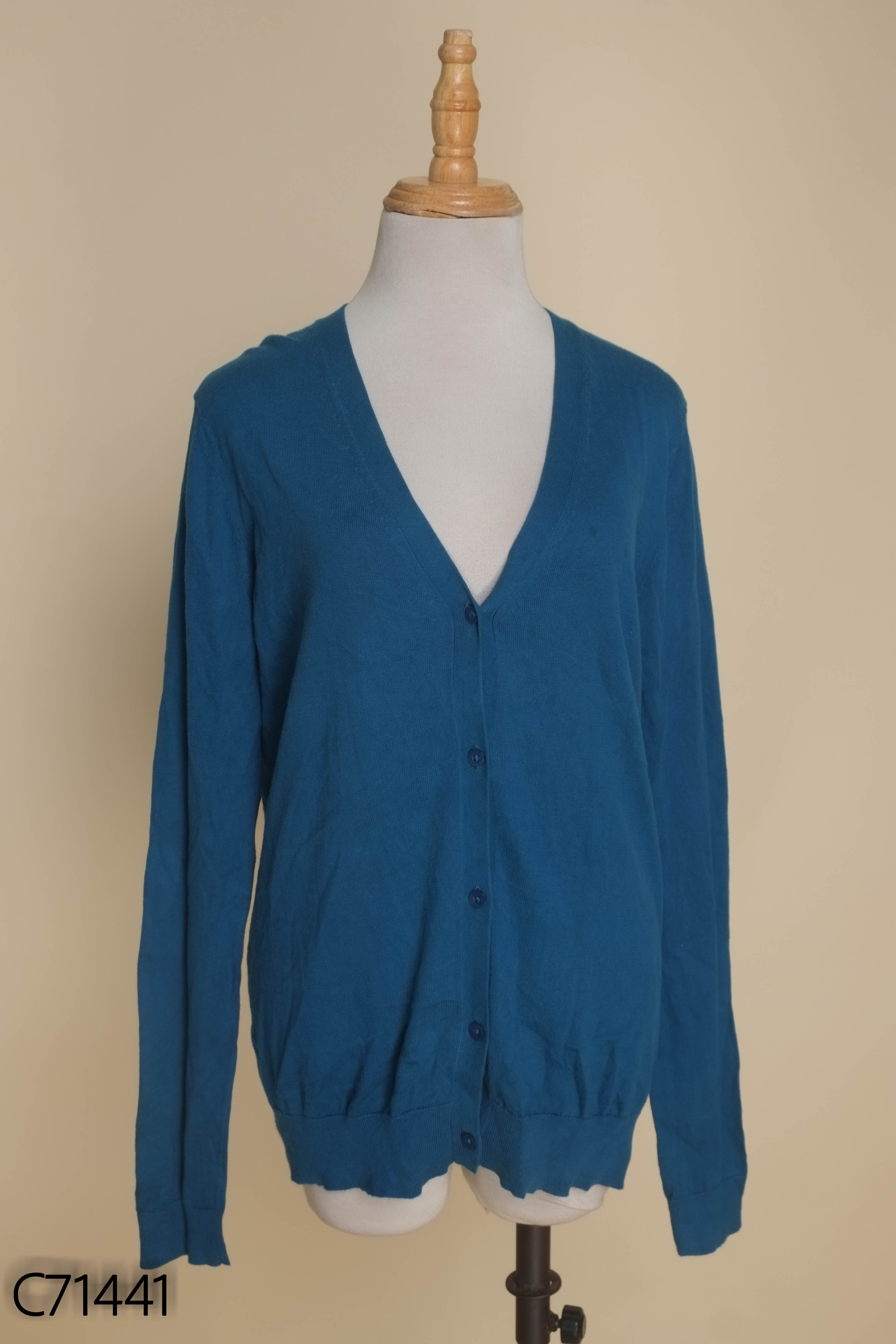 Cardigan xanh mỏng UNIQLO