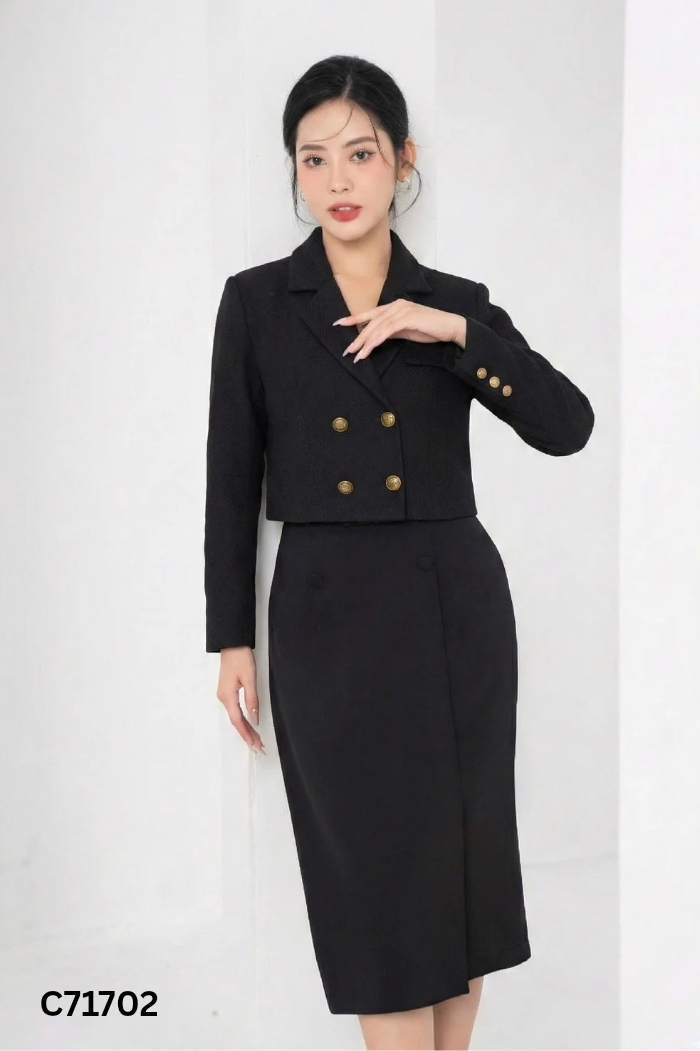 Áo dạ đen cổ vest cúc vàng