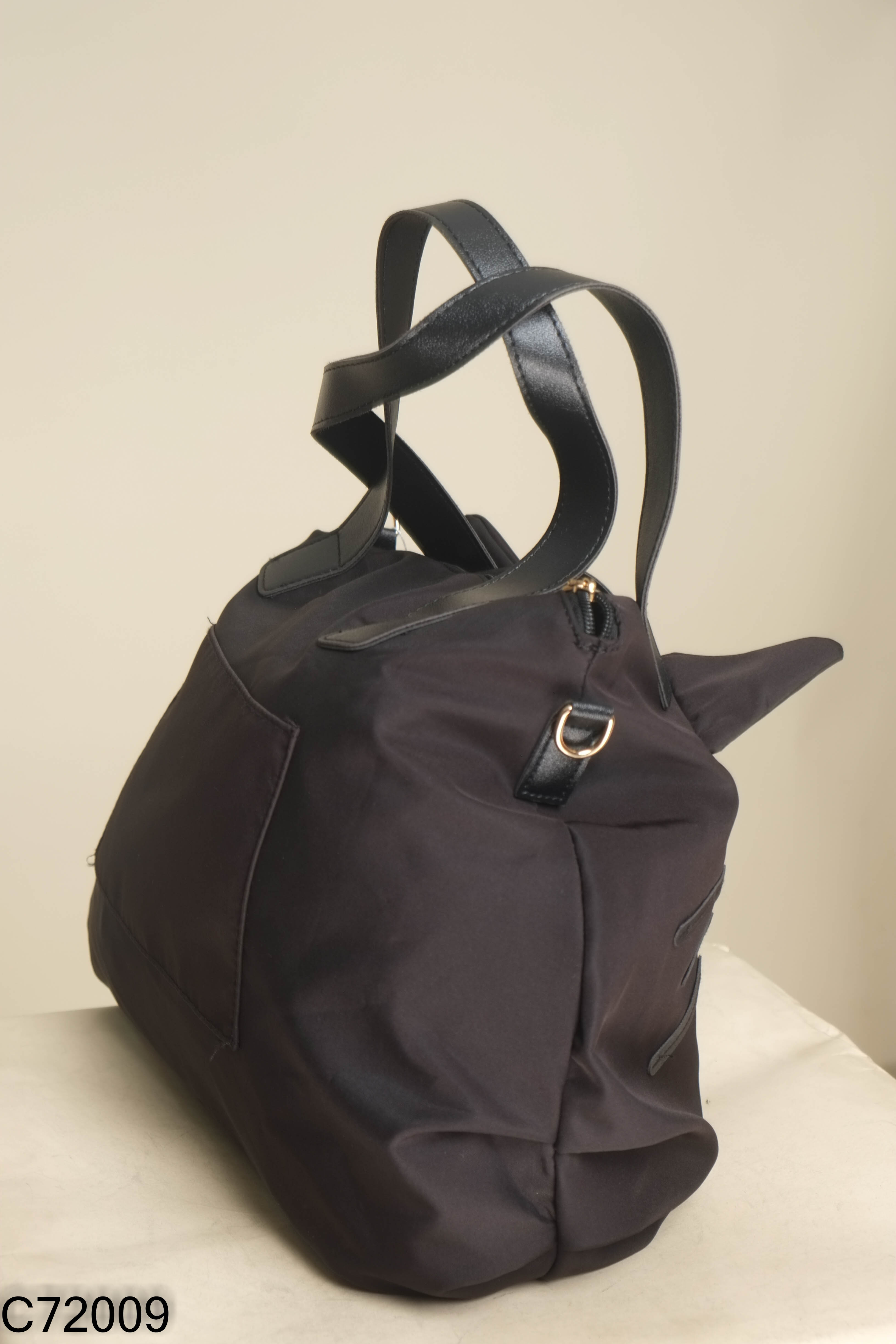 Túi tote đen Hello Kitty
