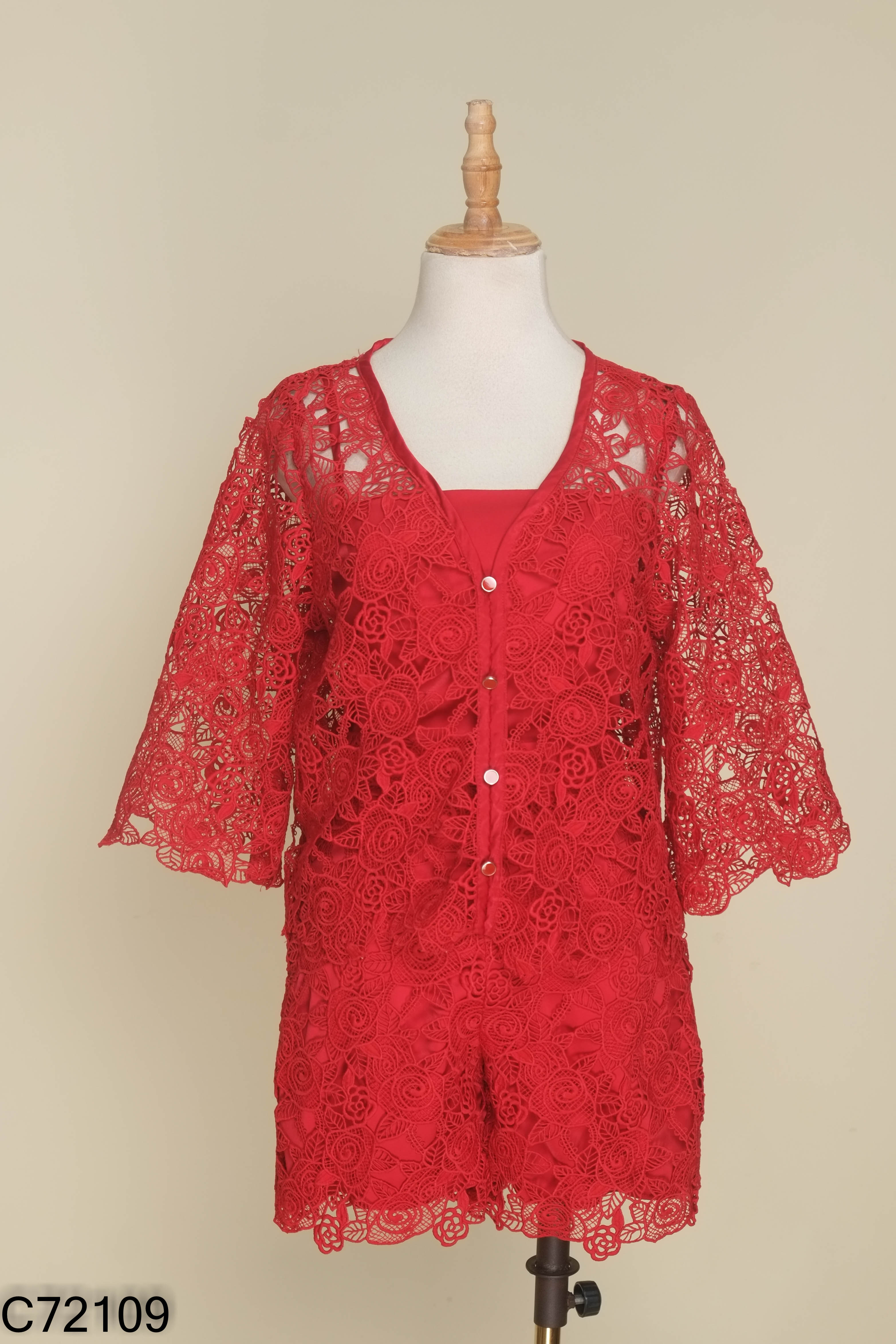 Set 3 món ren đỏ áo + quần shorts