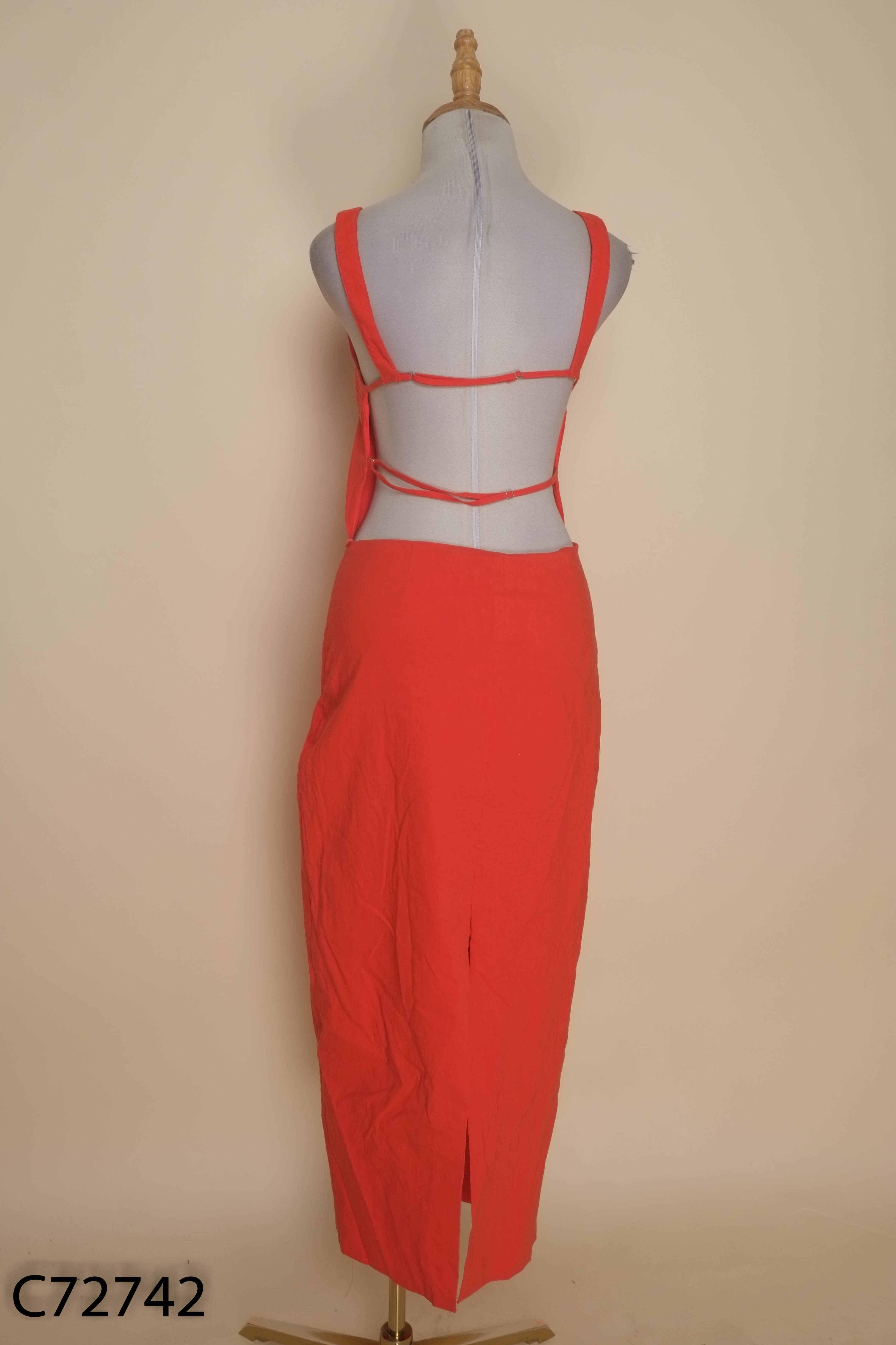 Váy đỏ cam ZARA trơn hở lưng