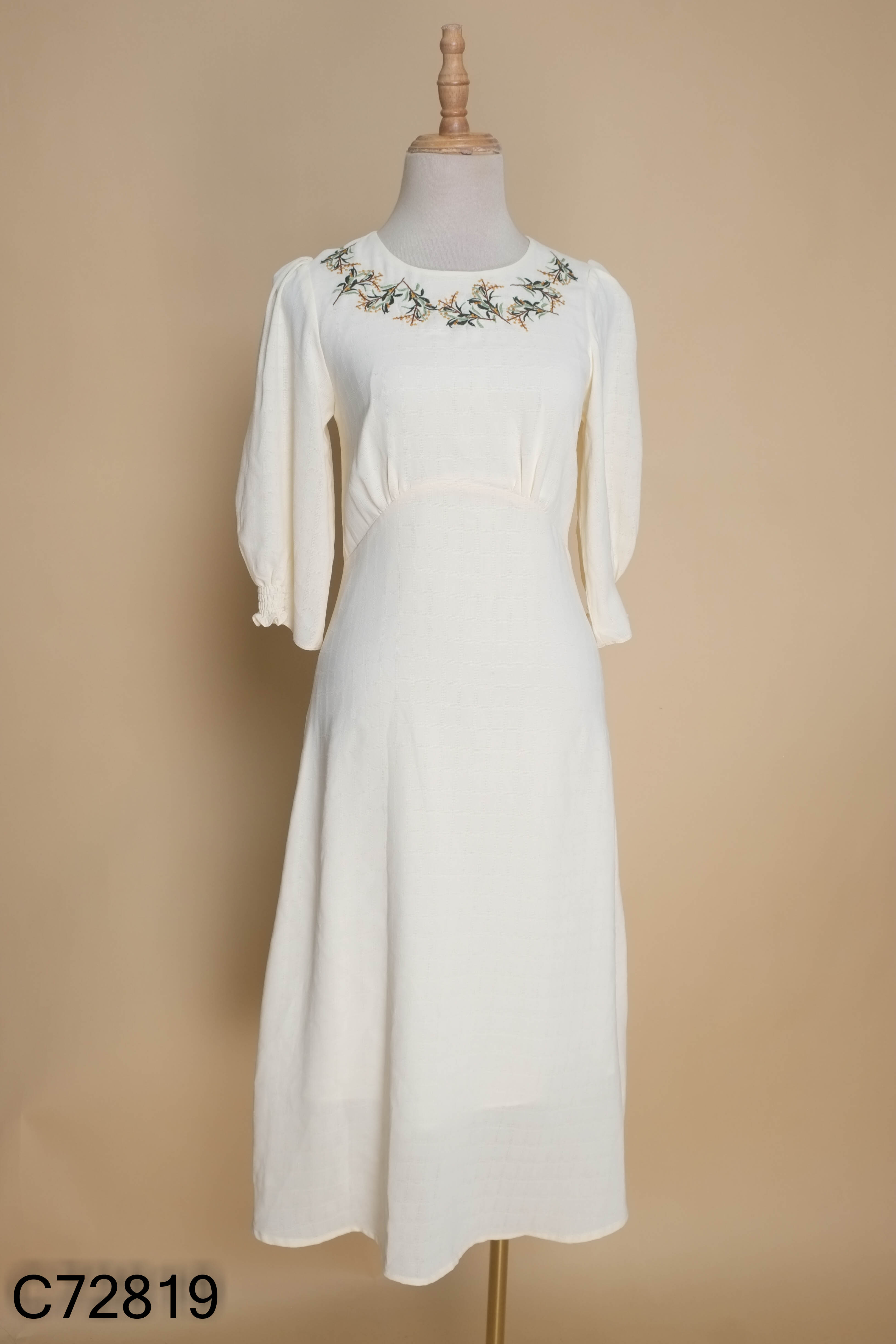 Váy be ADORE DRESS thêu hoa cổ