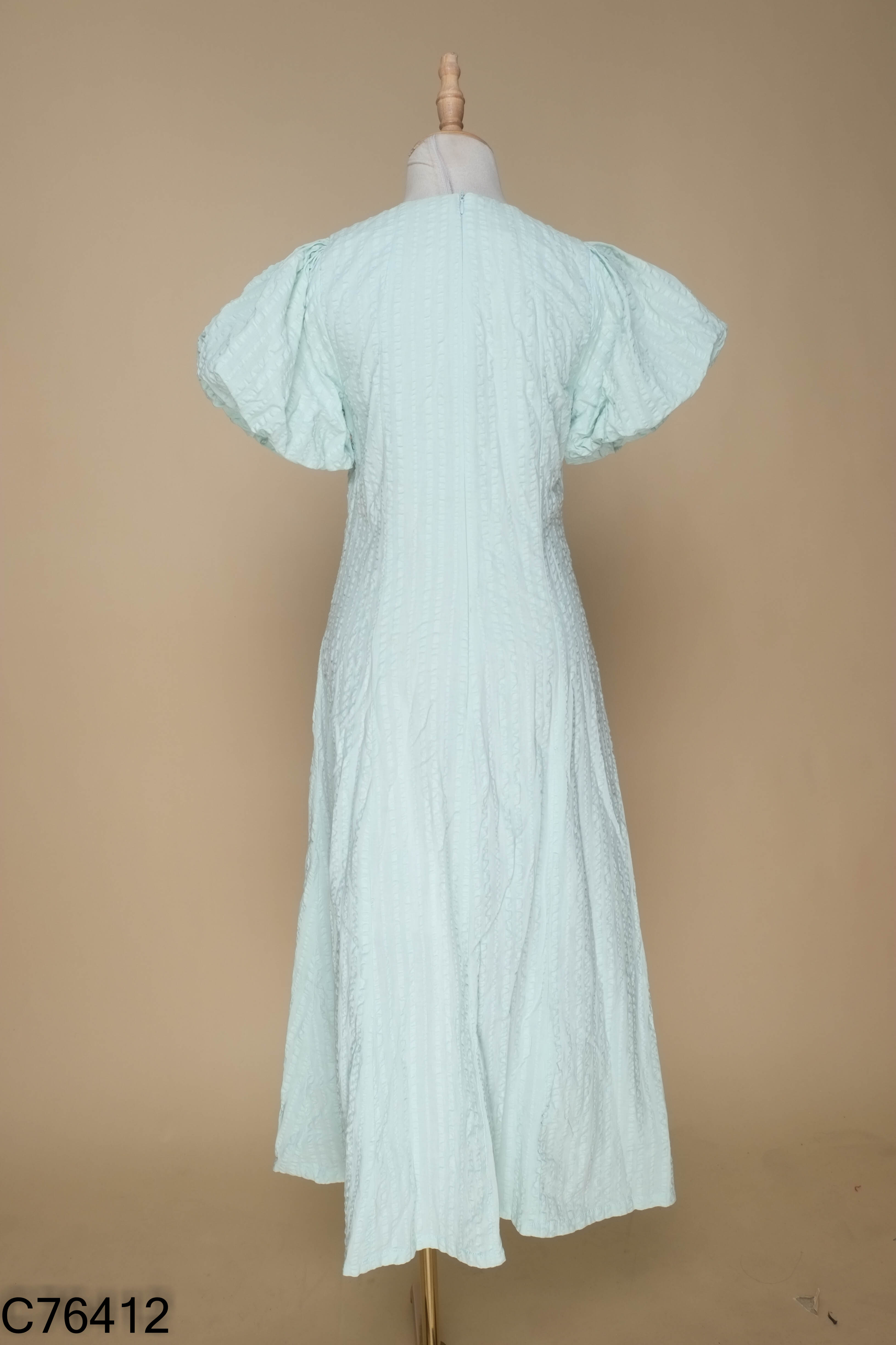 Váy xanh OVERSIZED tay phồng
