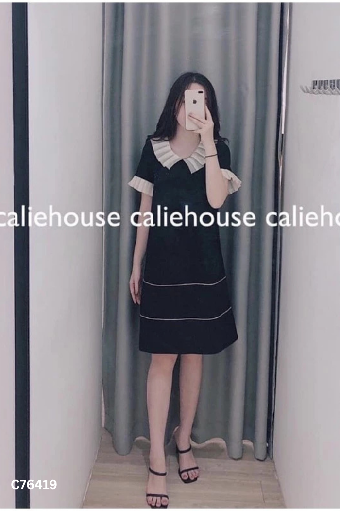 Váy CALIE HOUSE đen phối be bèo