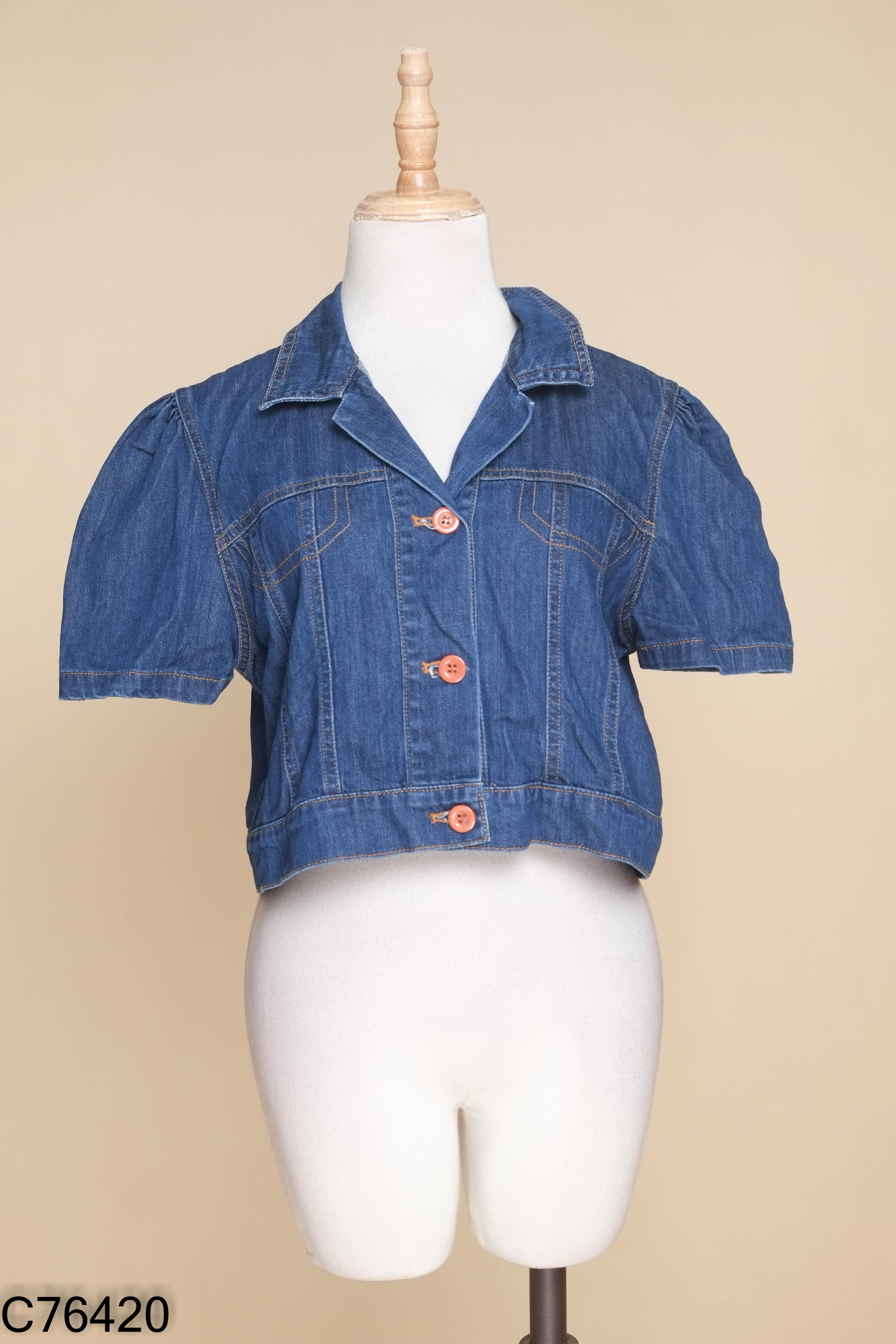 Áo sơ mi jean URATV xanh cộc tay