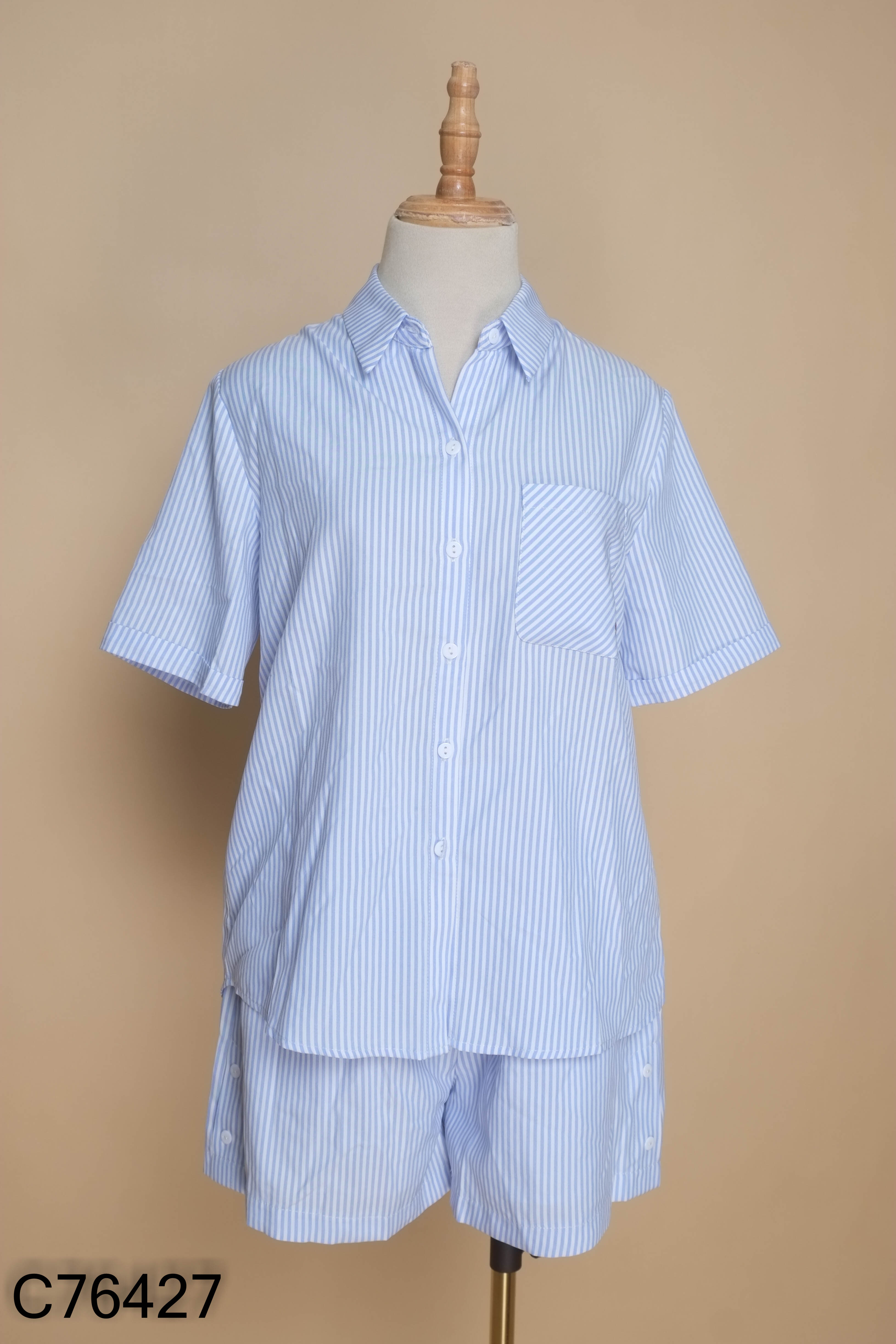 Set MINZ xanh sọc trắng áo sơ mi + quần shorts