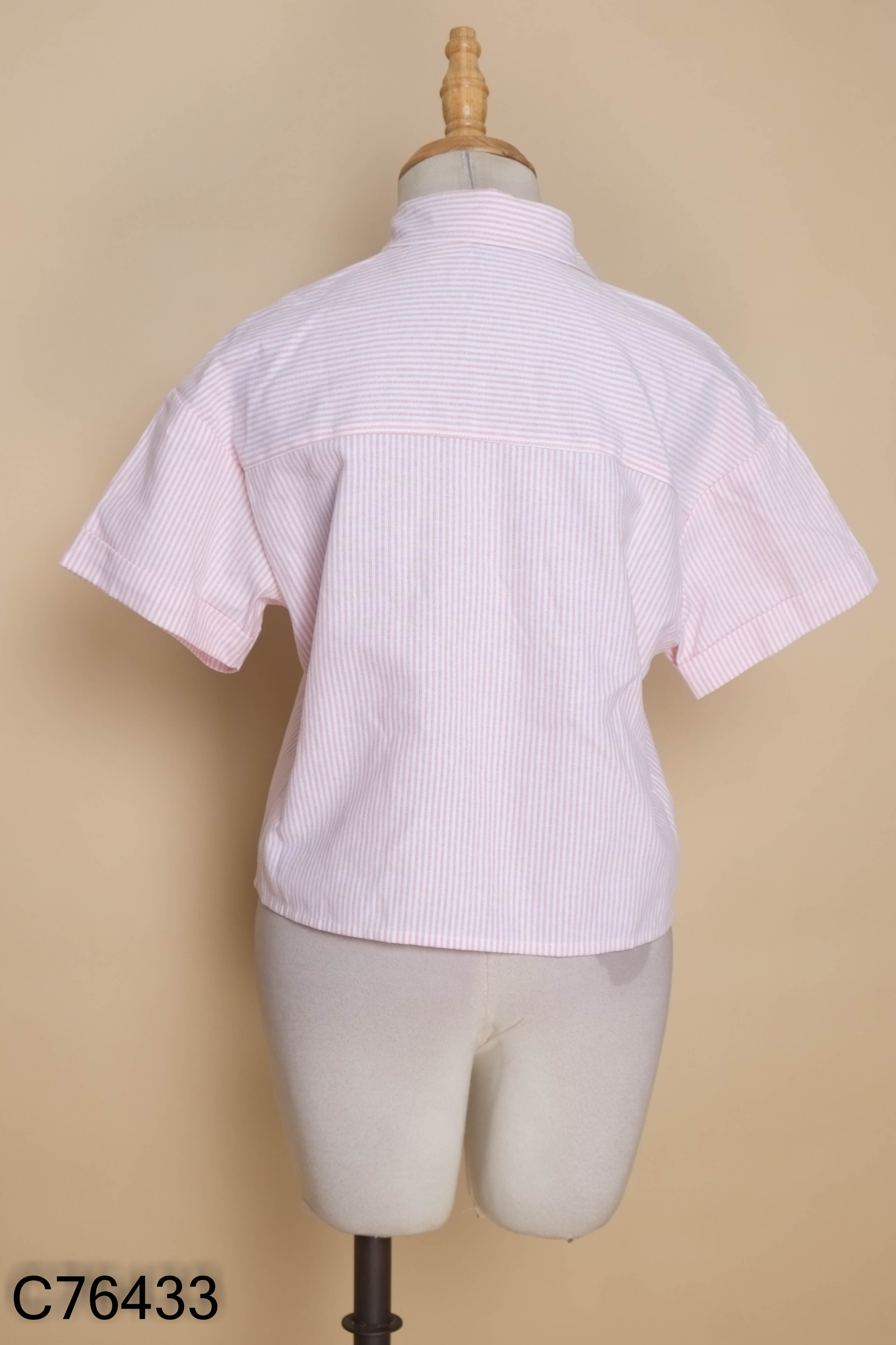 Áo sơ mi hồng kẻ trắng TYRIBEE croptop