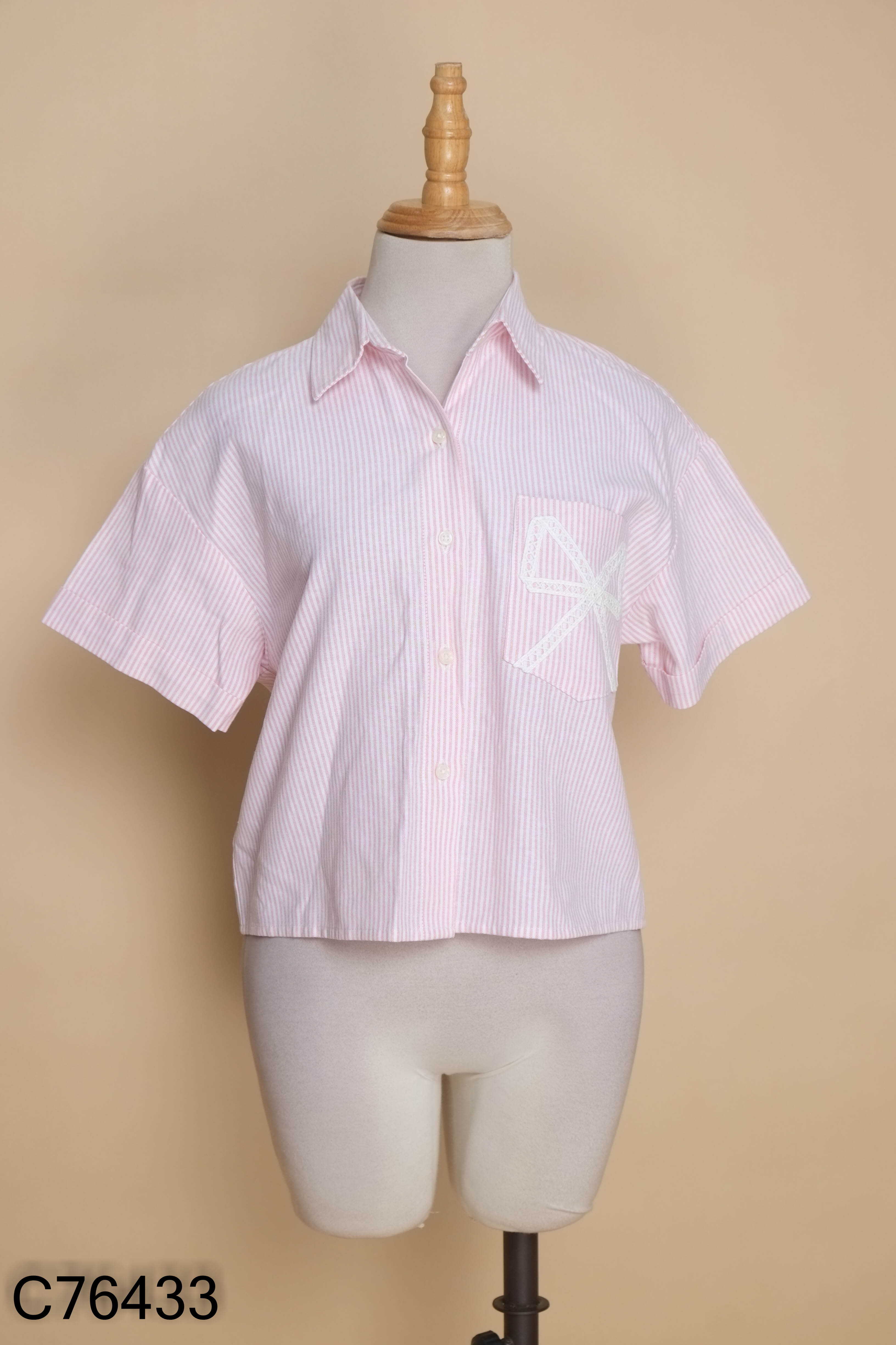 Áo sơ mi hồng kẻ trắng TYRIBEE croptop