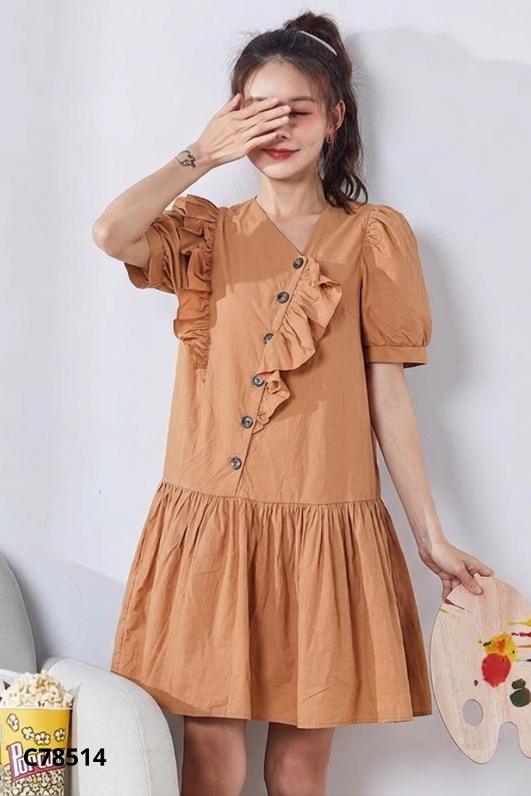 Váy nâu suông phối cúc