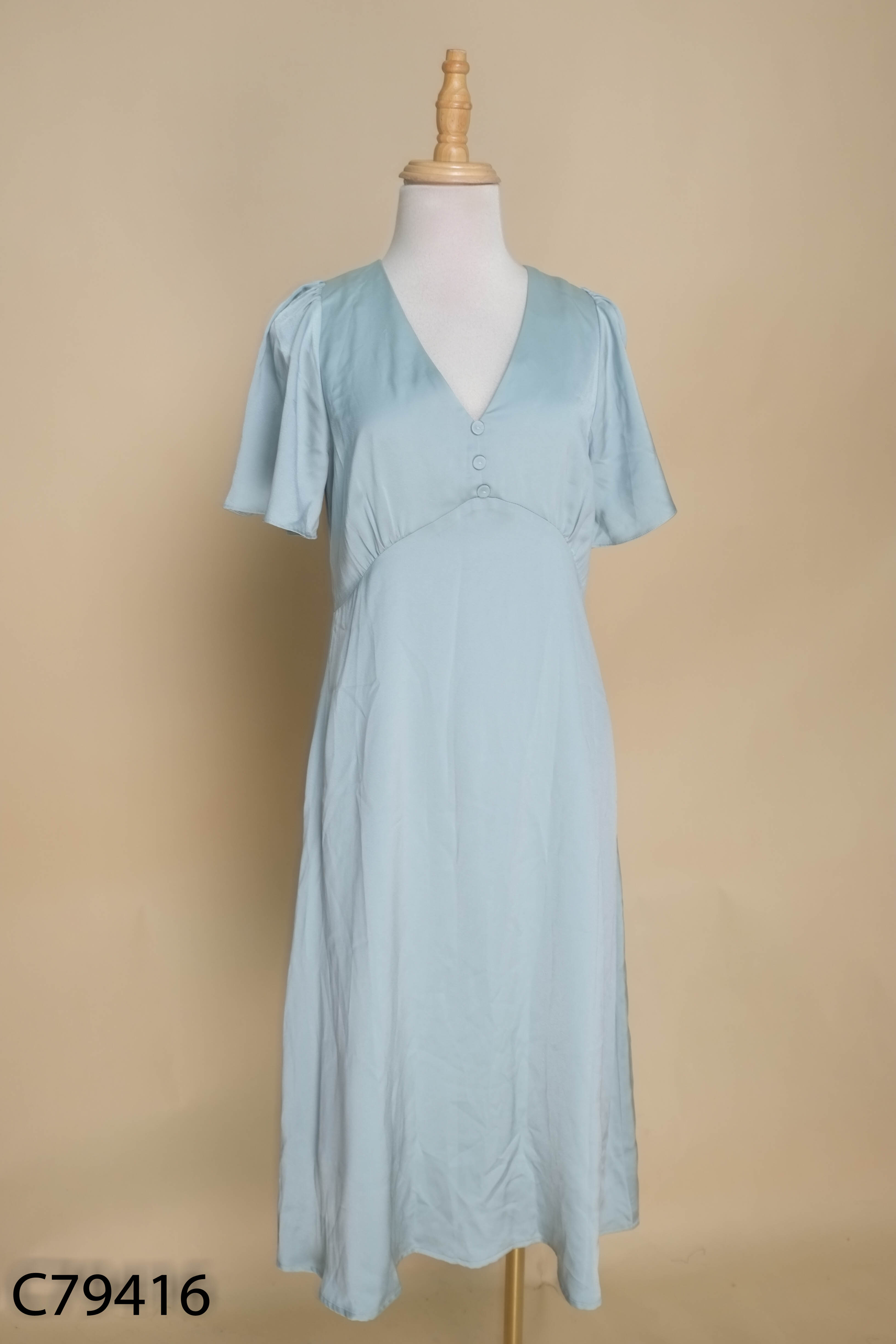 NEWTAG Váy lụa xanh ADORE DRESS cổ V