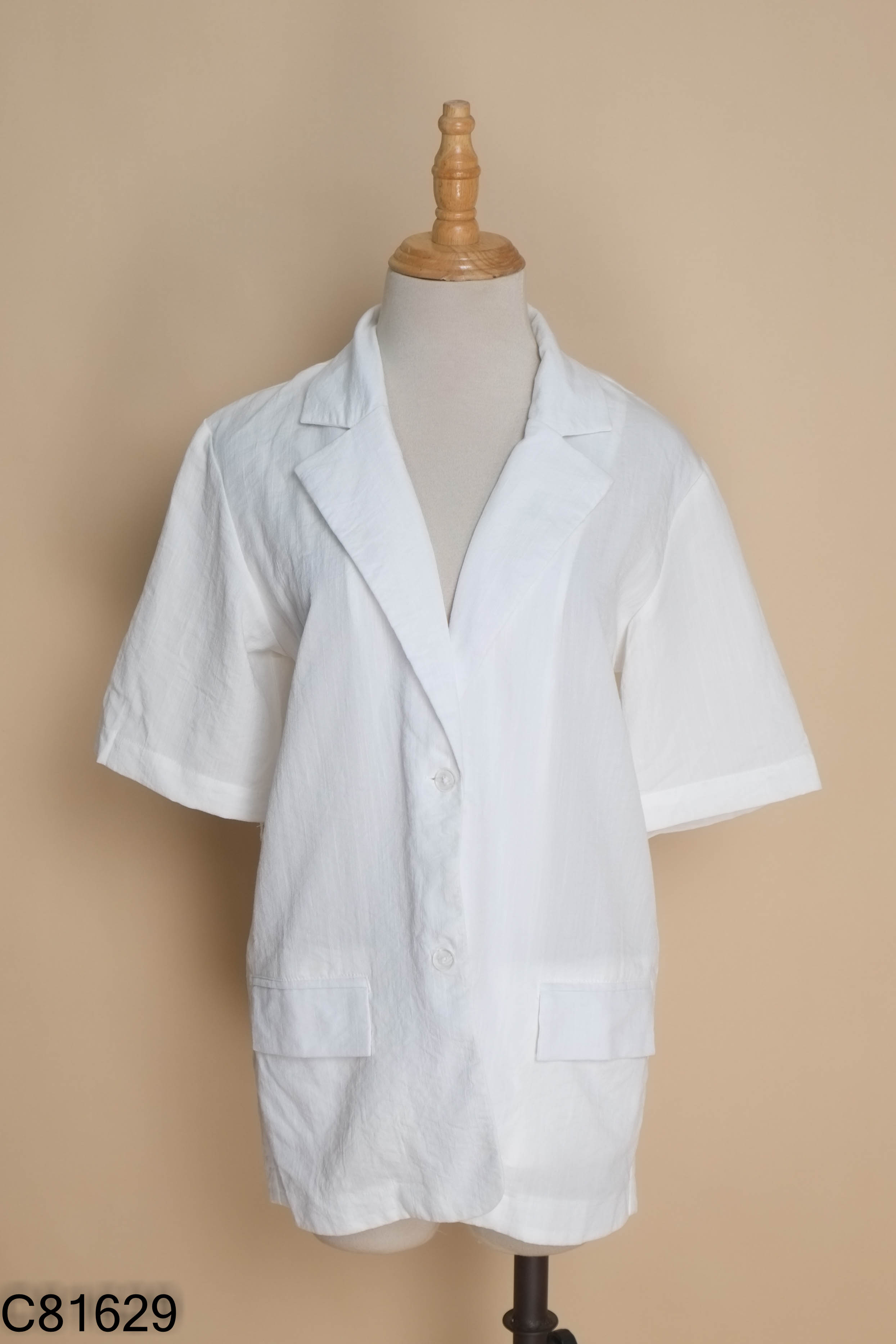 Áo đũi trắng SSSTUTER cổ vest