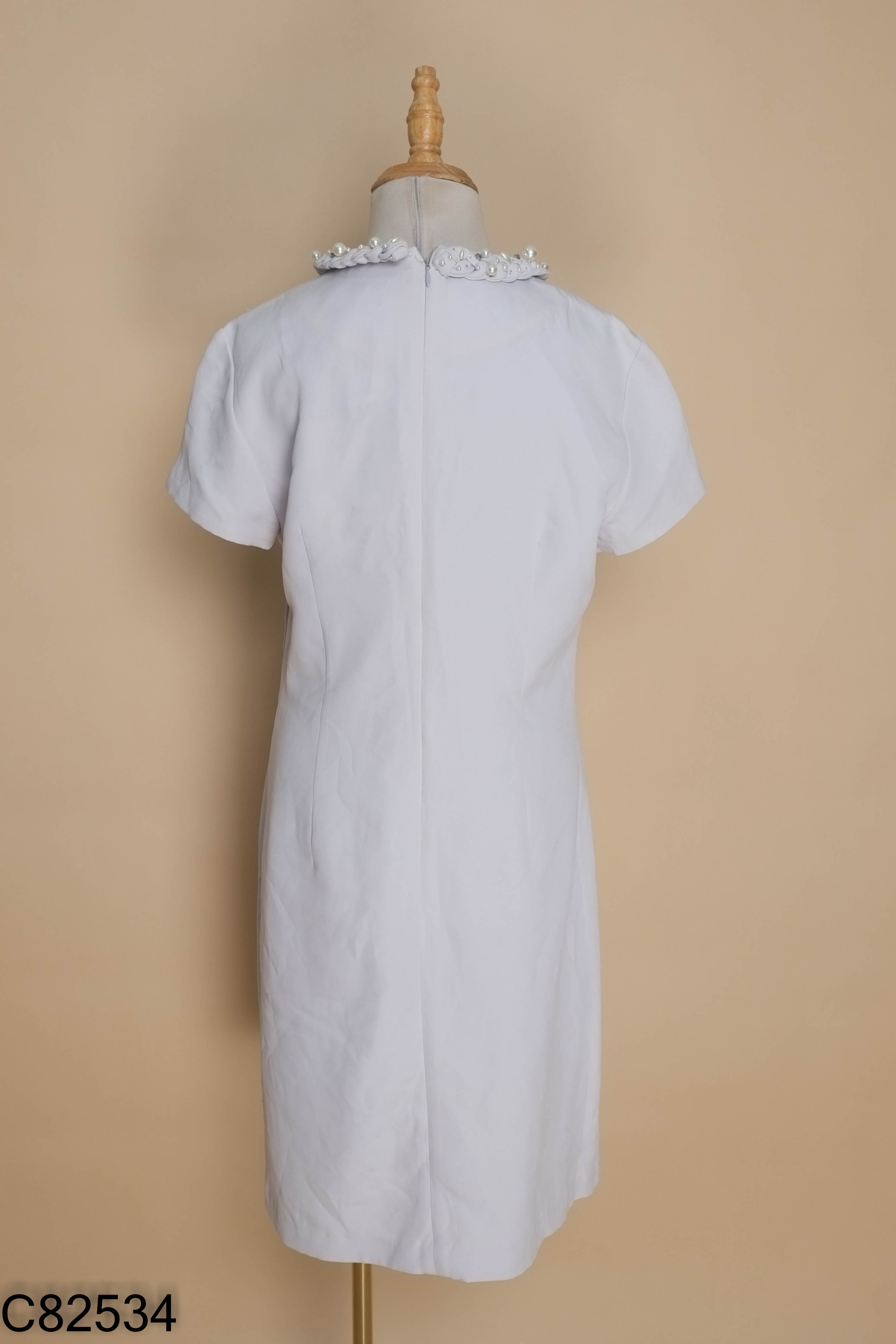 Váy ELISE xám cổ đính ngọc