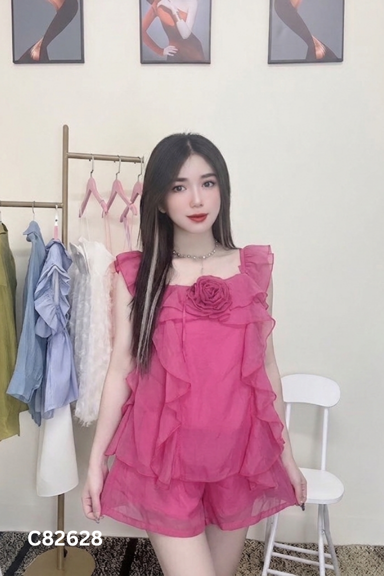 Set hồng áo kiểu + quần shorts