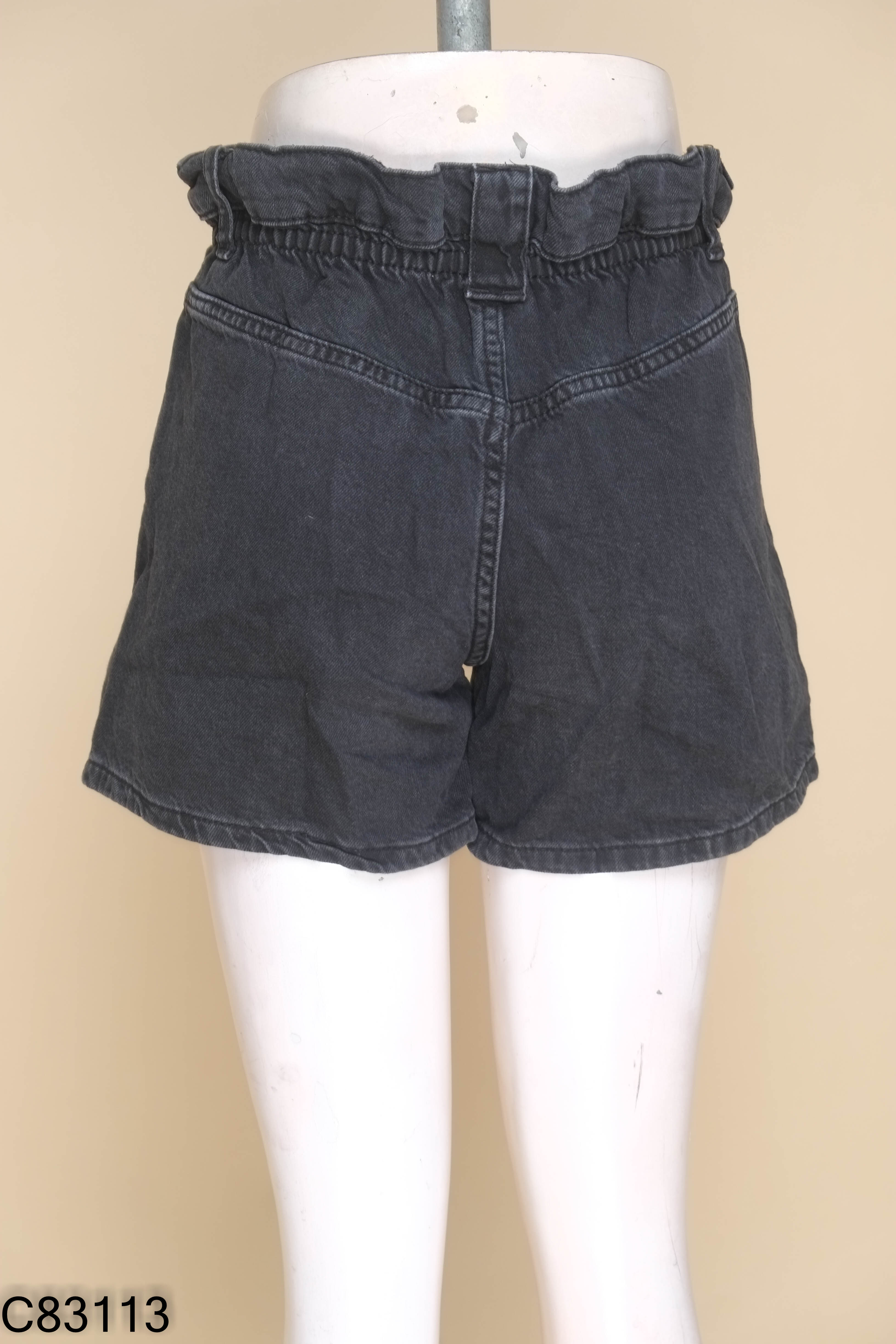 Quần shorts ZARA jeans đen