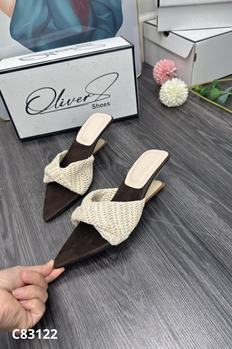 Cao gót be quai xoắn mũi nhọn