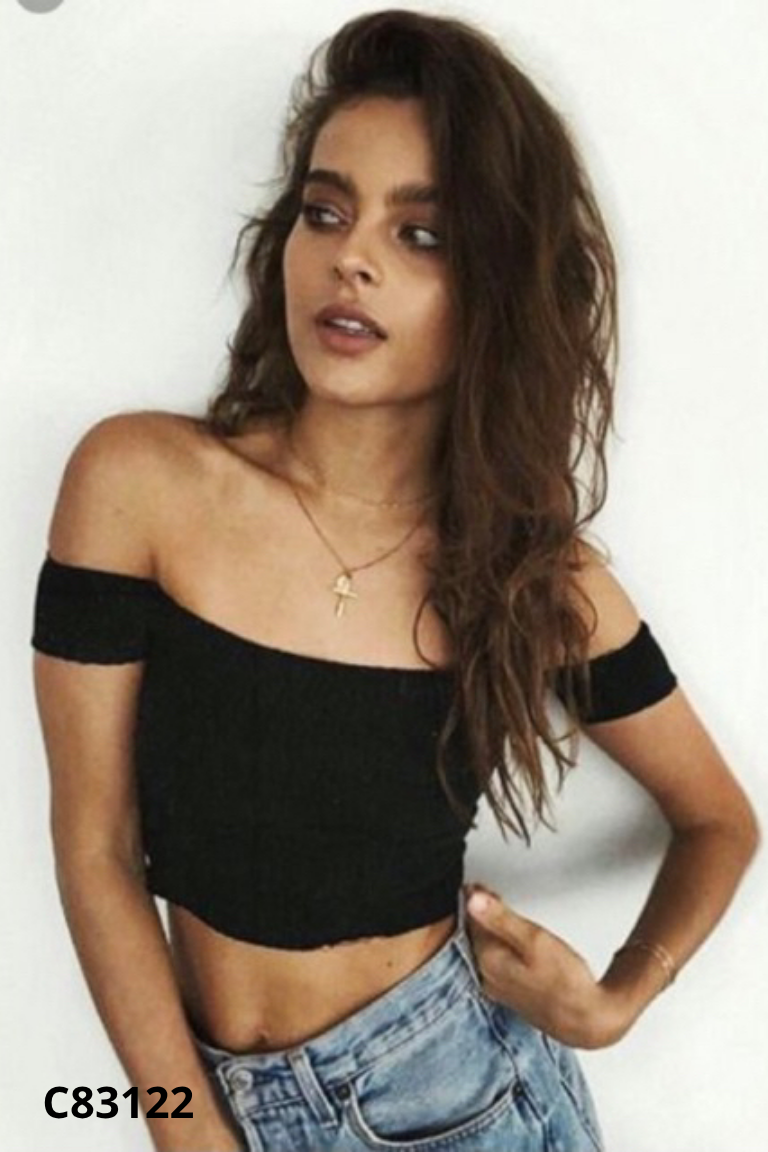 Áo croptop BERSHKA đen