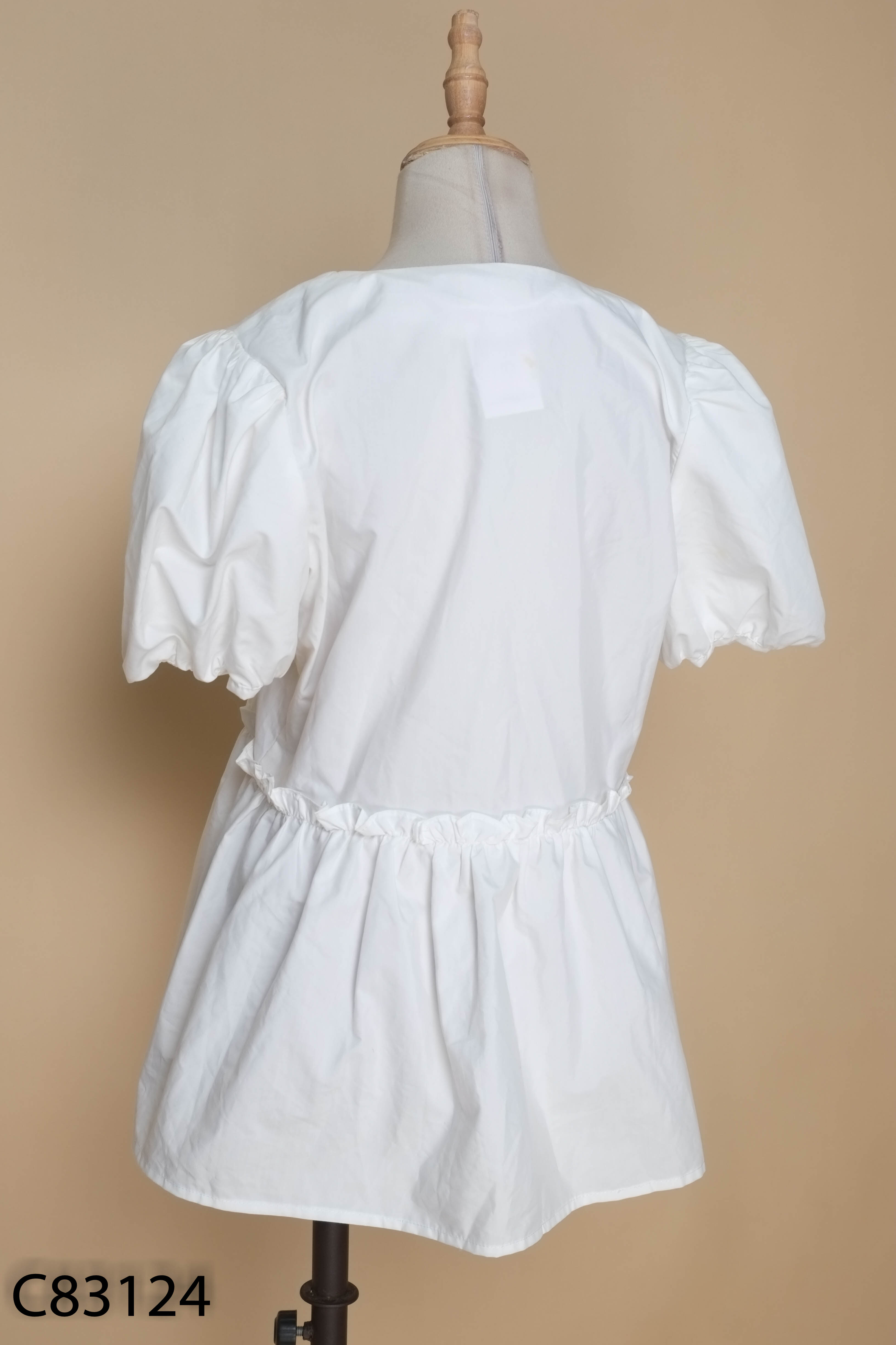 Áo trắng LA MONETA tay phồng buộc nơ