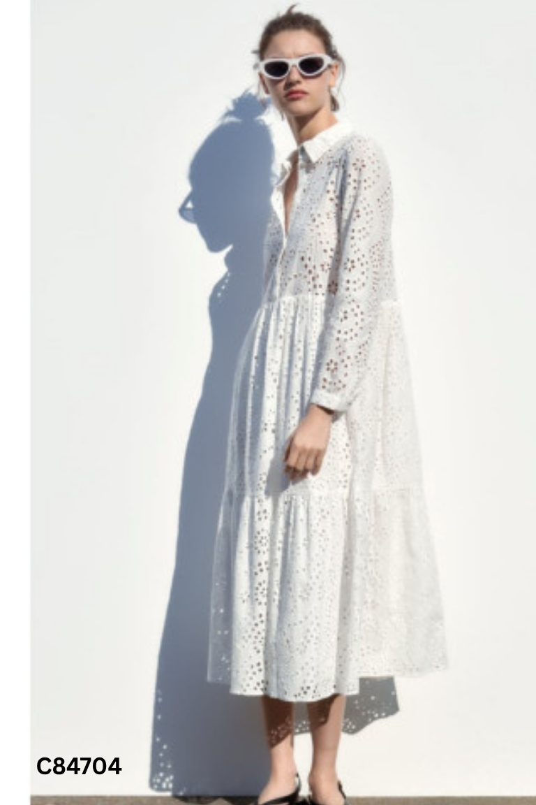 Váy trắng ZARA đục lỗ phối cổ sơ mi