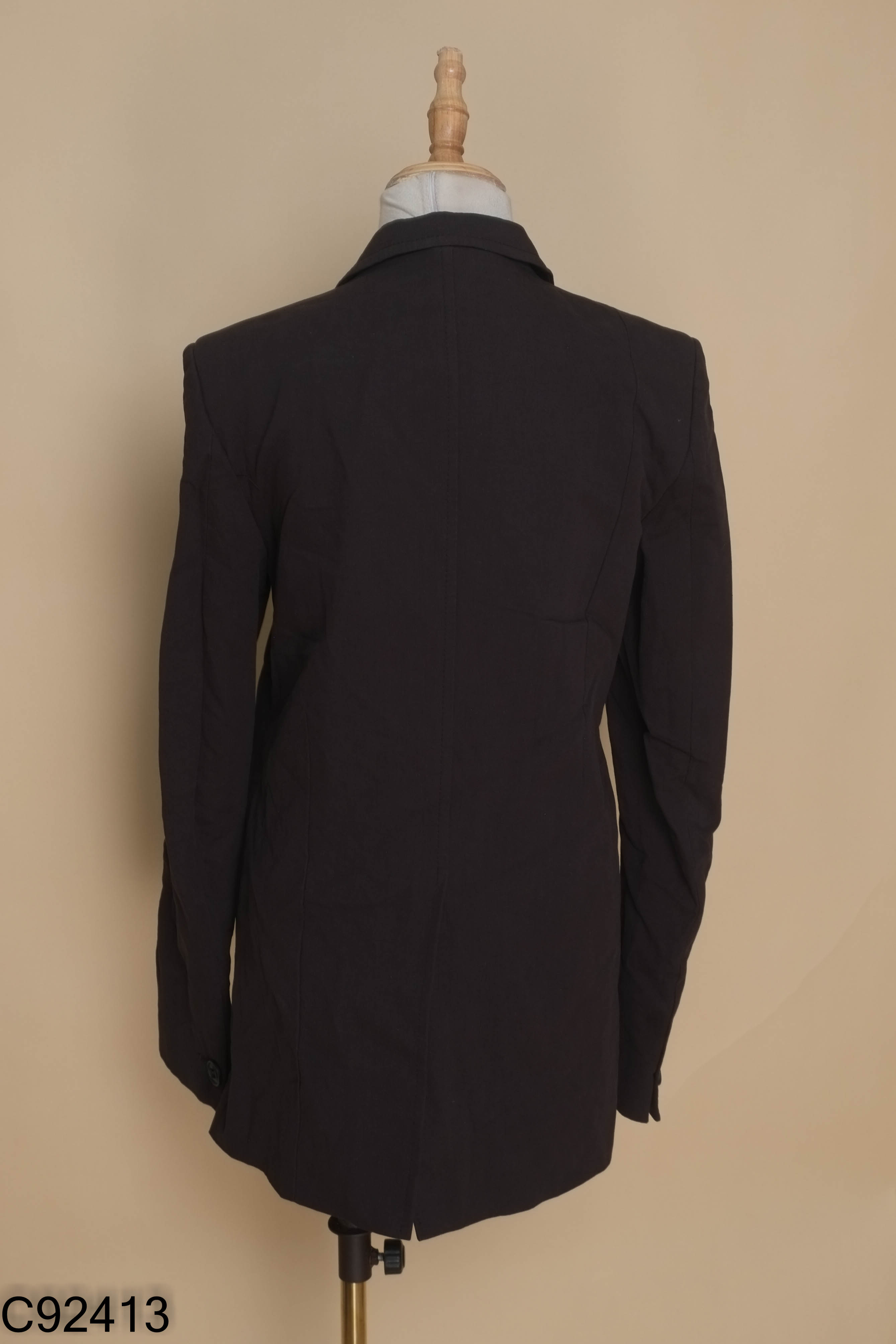 Áo blazer đen trơn