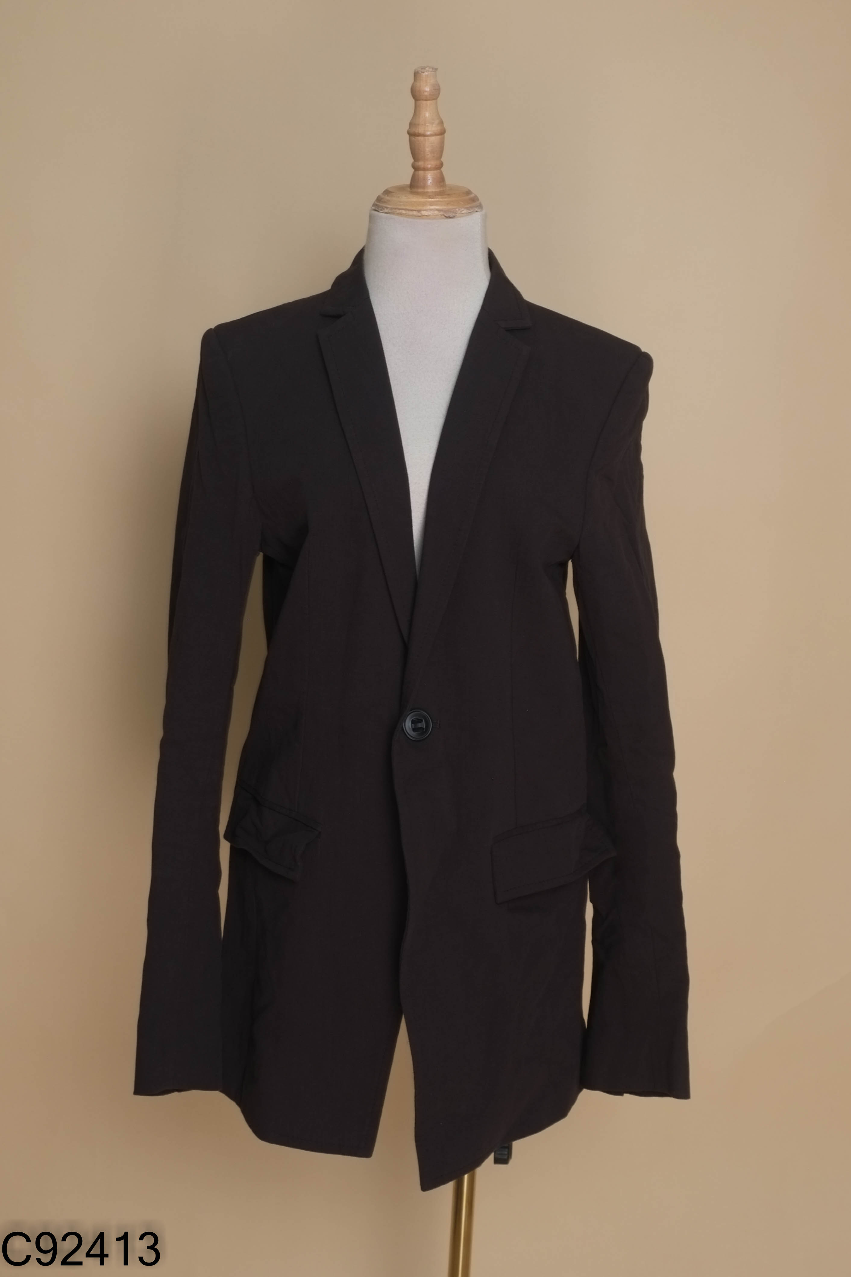 Áo blazer đen trơn