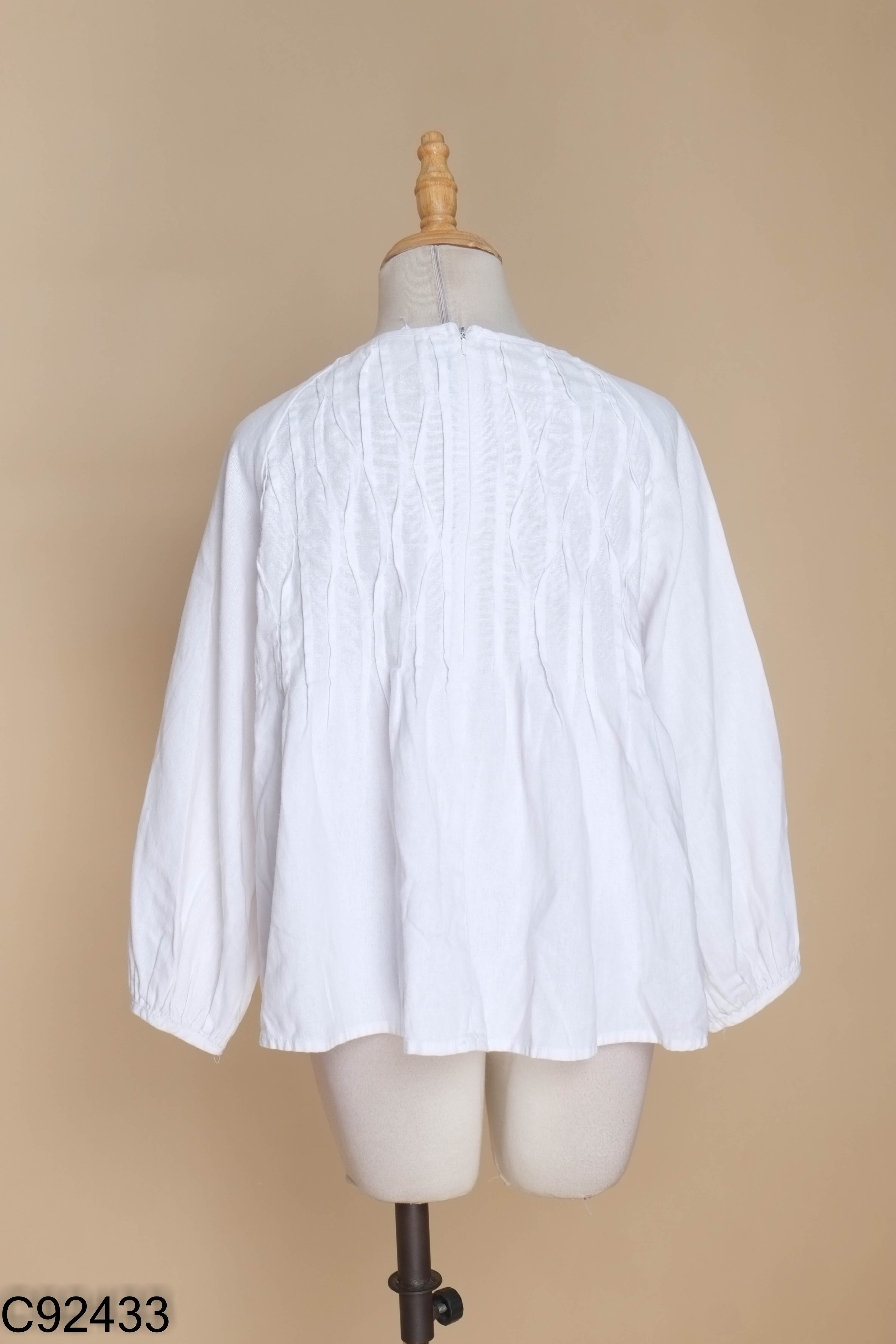 Áo trắng ONI baby doll dài tay