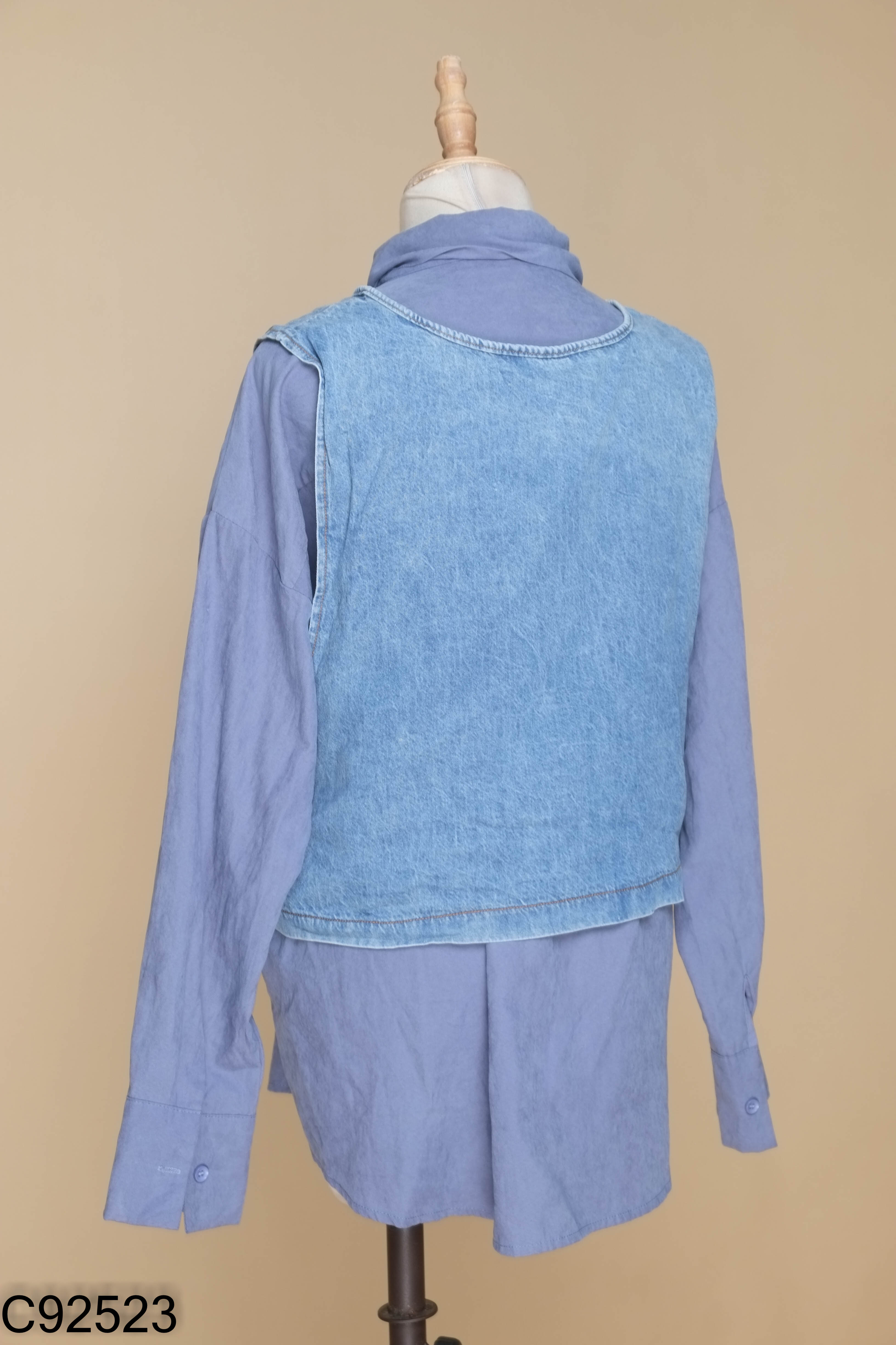 Set Áo sơ mi xanh + Áo gile jeans