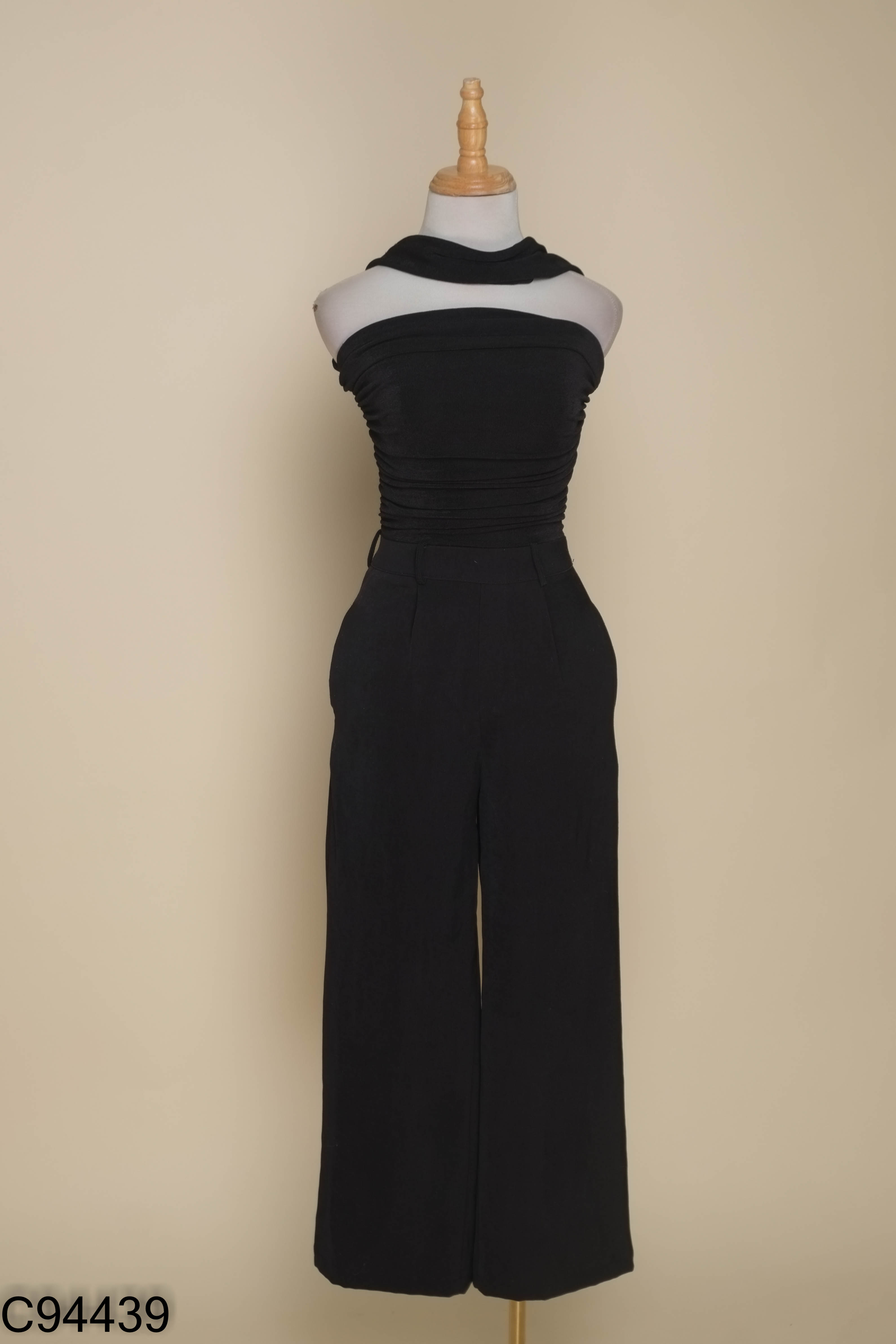 Jumpsuits đen trơn phối kiểu ống rộng