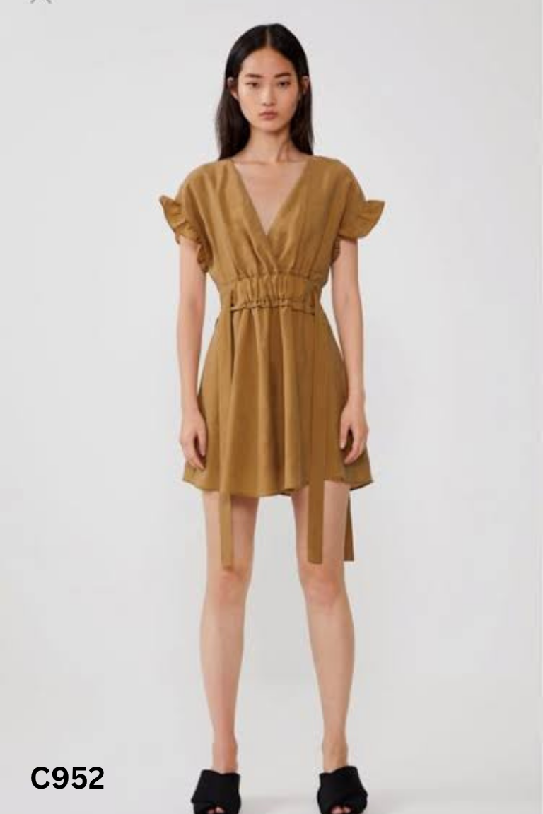 Váy nâu ZARA cổ tim