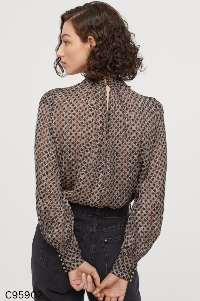 Áo H&M đen họa tiết nâu trắng