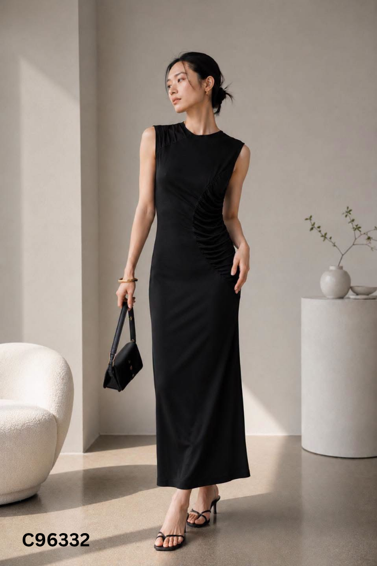 Váy lụa đen sát nách MNG