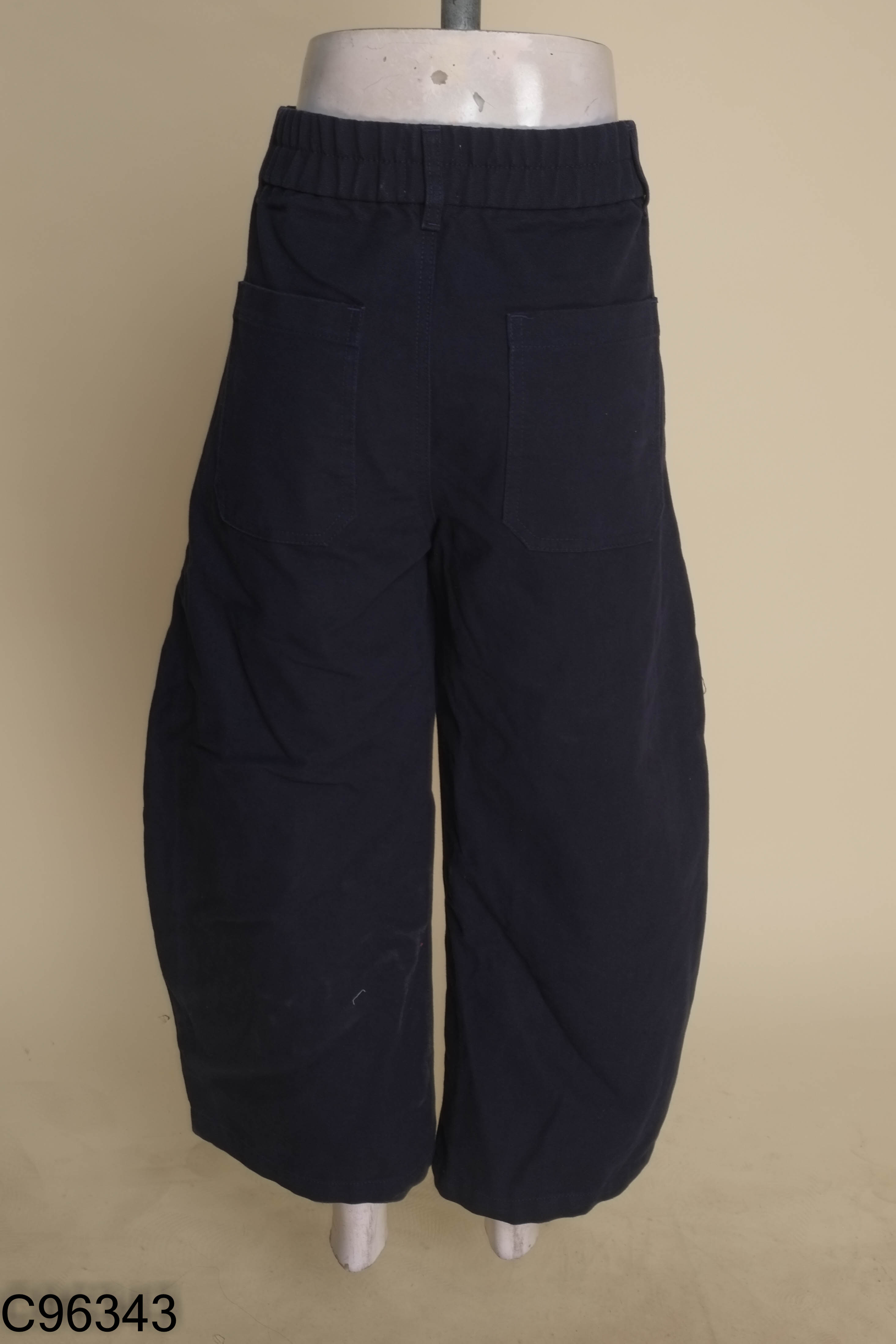 Quần jean UNIQLO xanh than