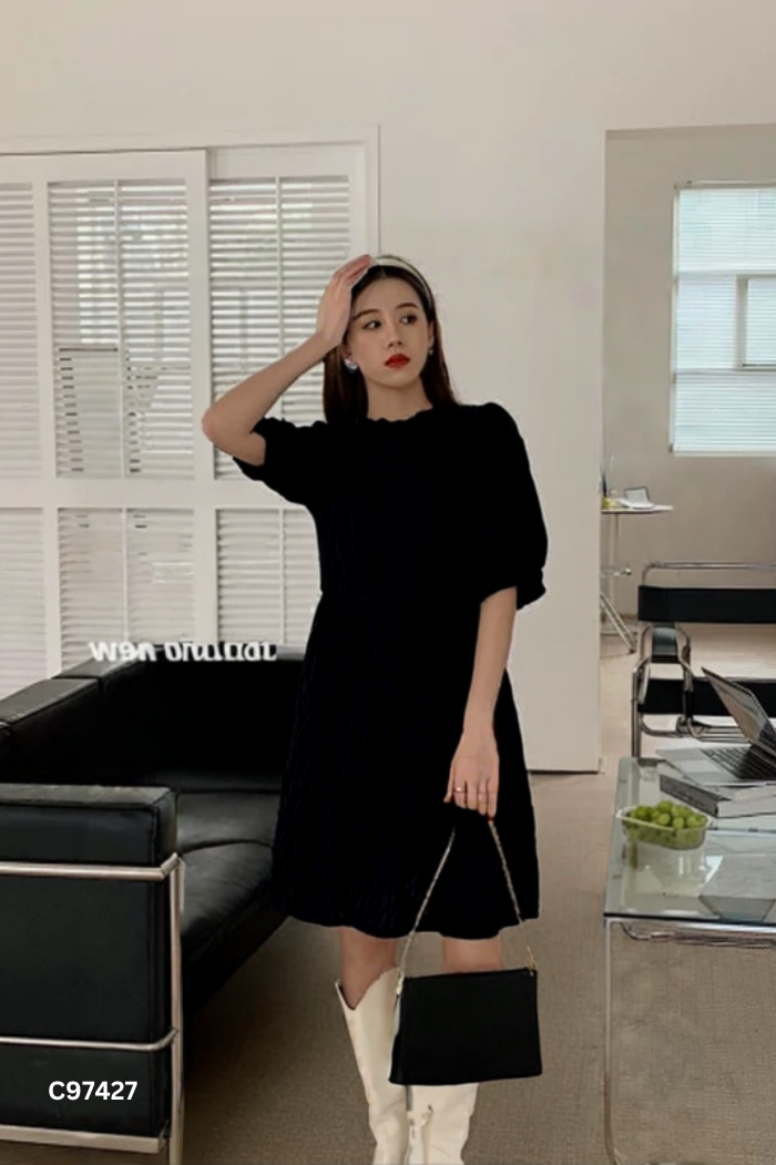 NEWTAG Váy đen nhăn