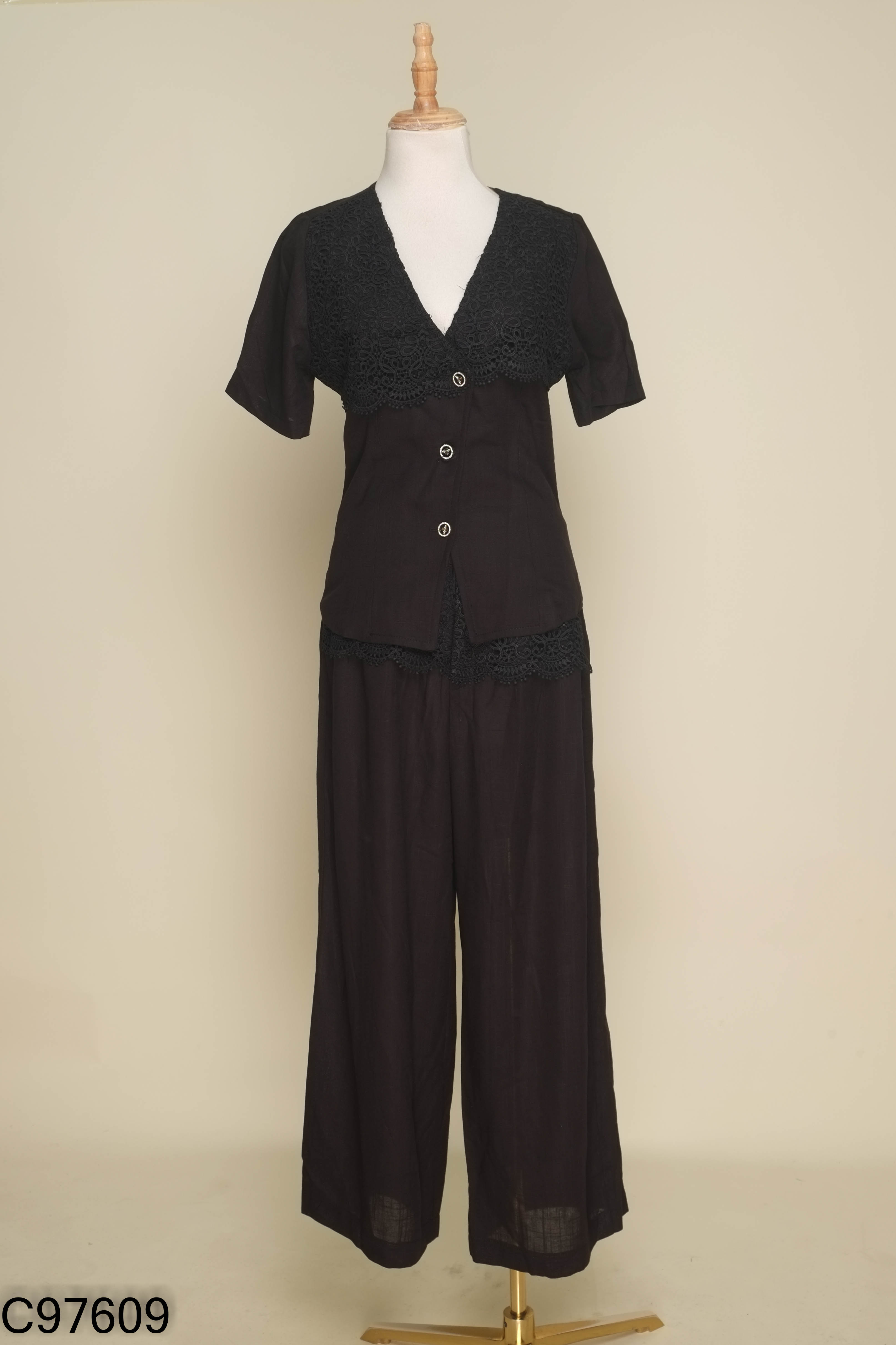 SET áo đen ren+ quần