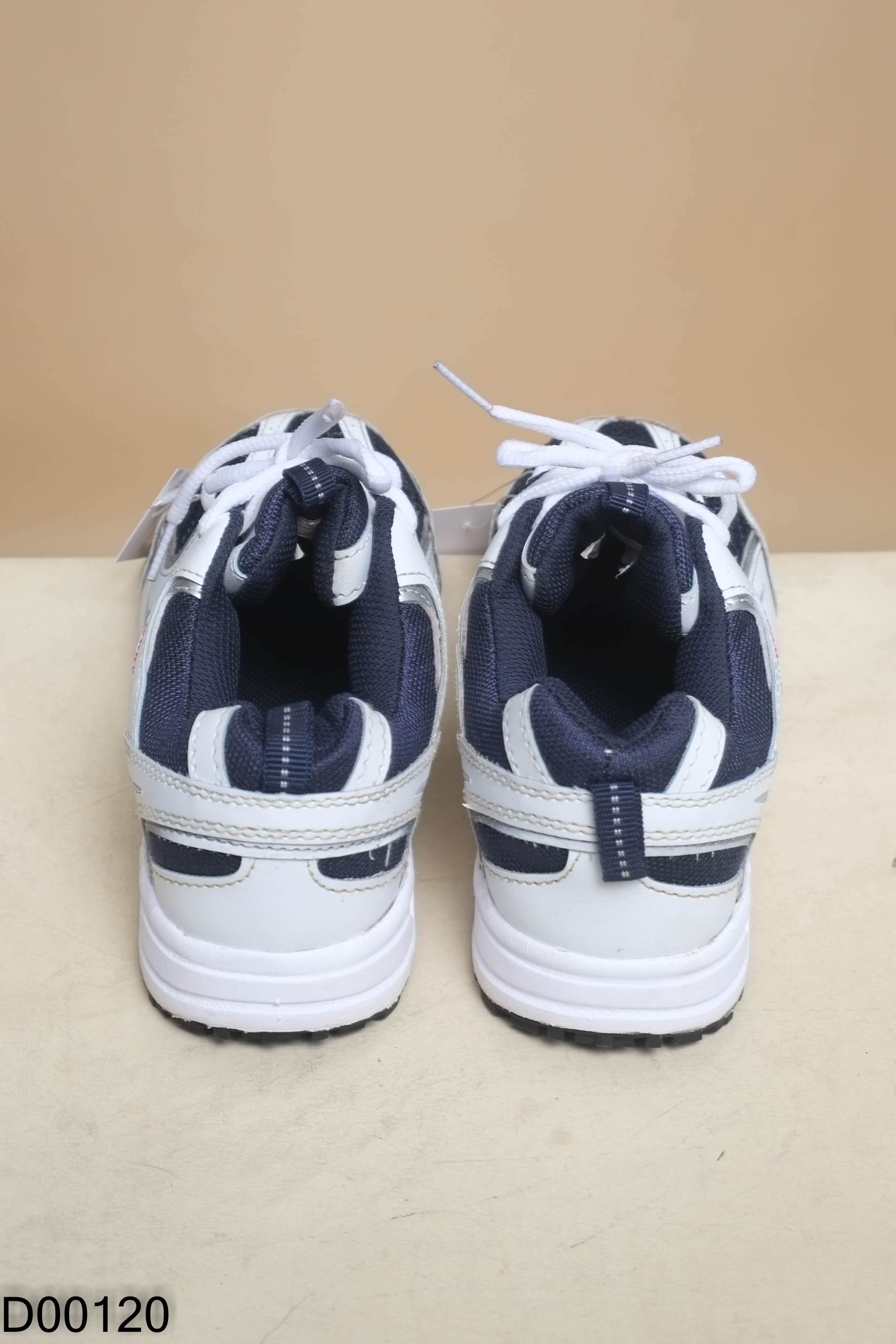 Giày xanh phối trắng ROCKIE