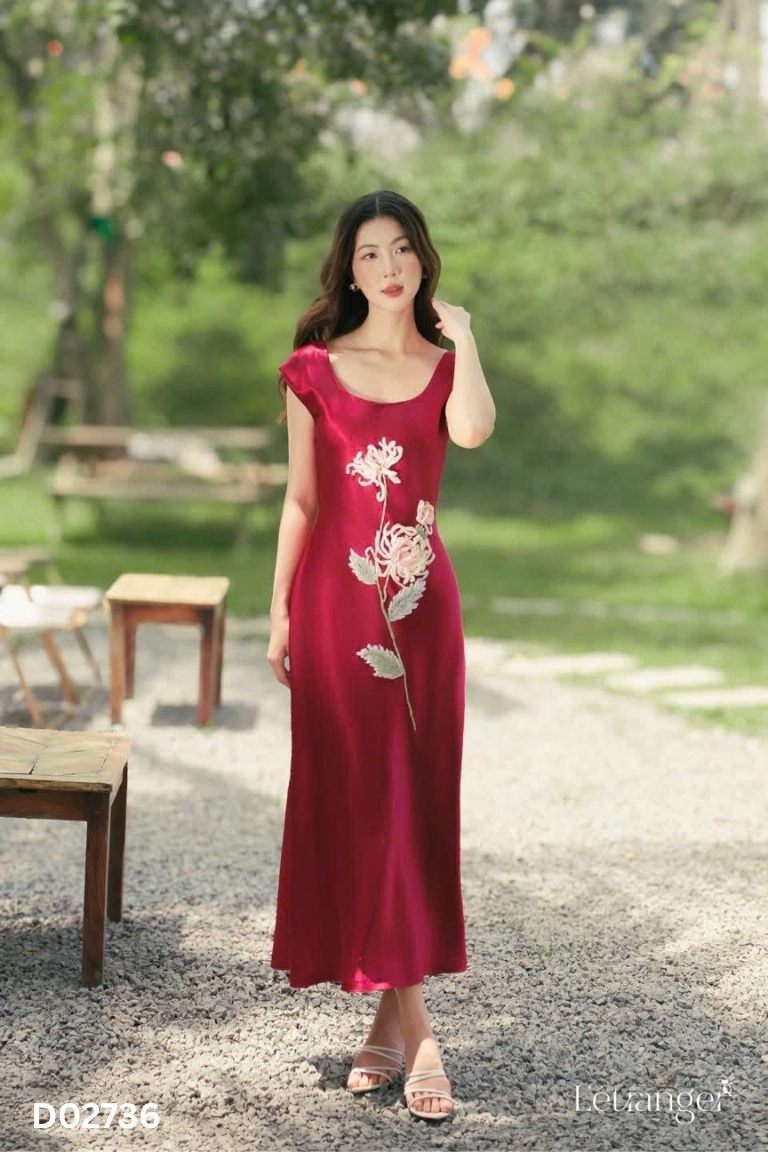 NEWTAG Váy lụa đỏ L'ETRANGER phối hoa