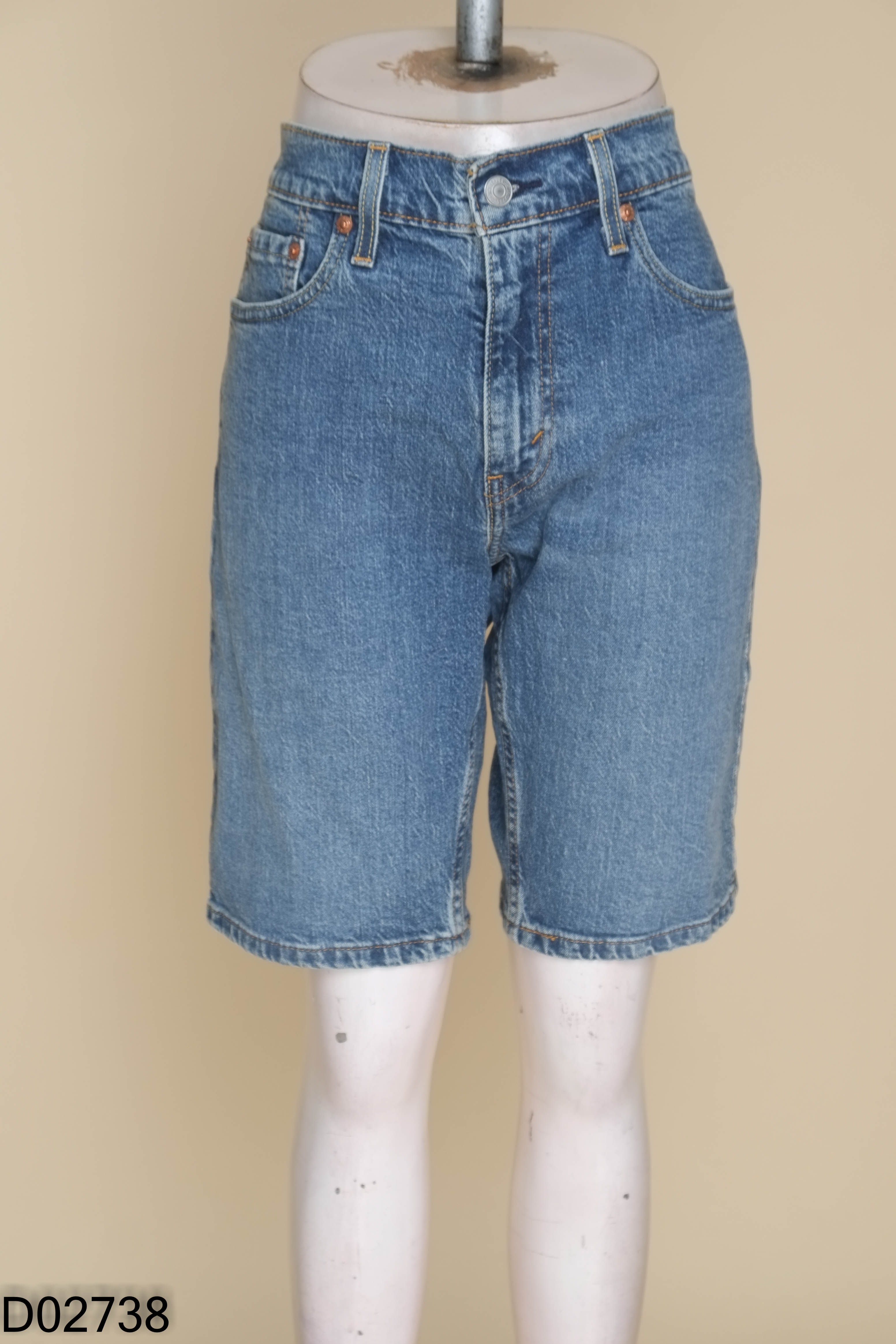 Quần jeans xanh LEVIS lửng