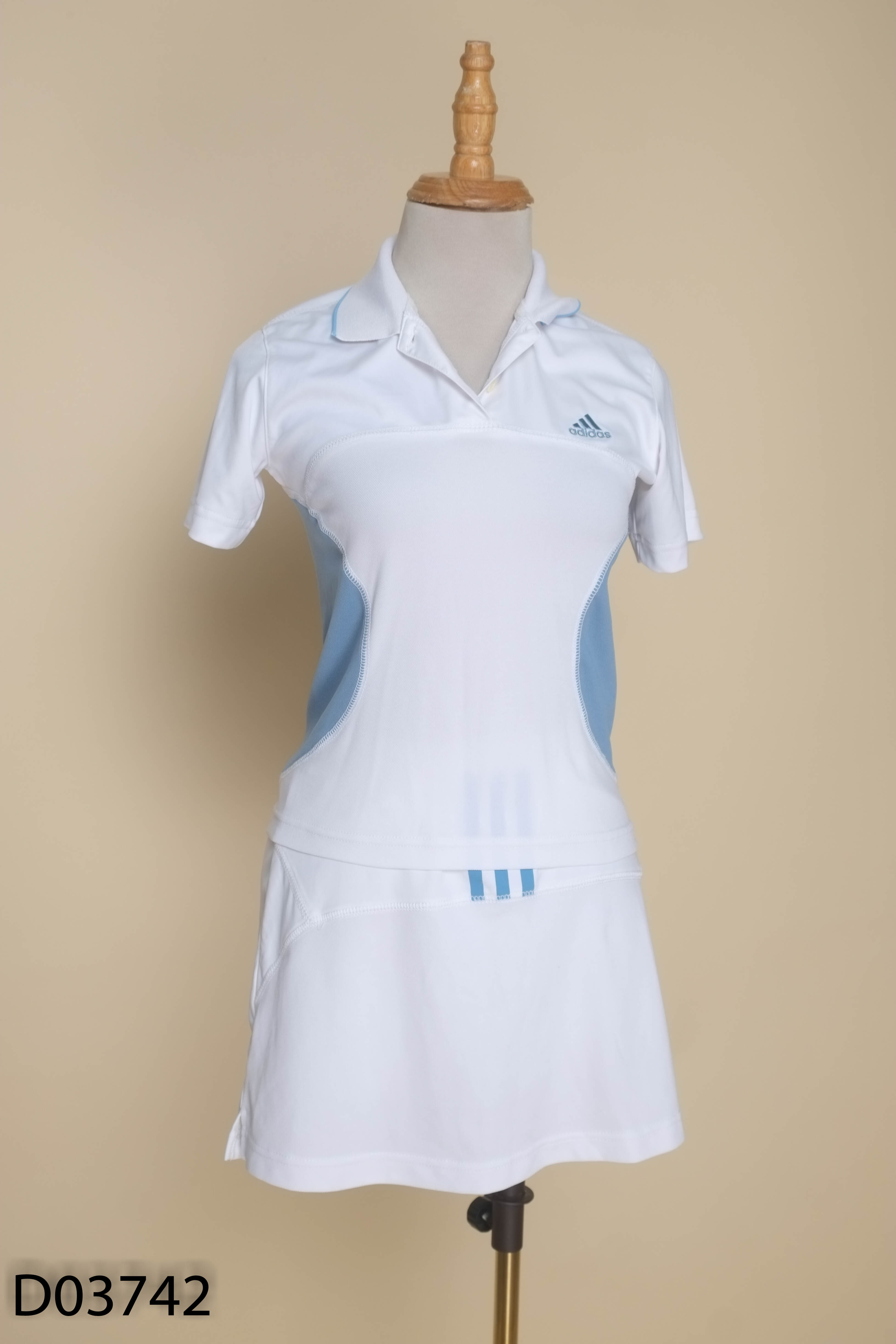SET áo ADIDAS trắng+ chân váy