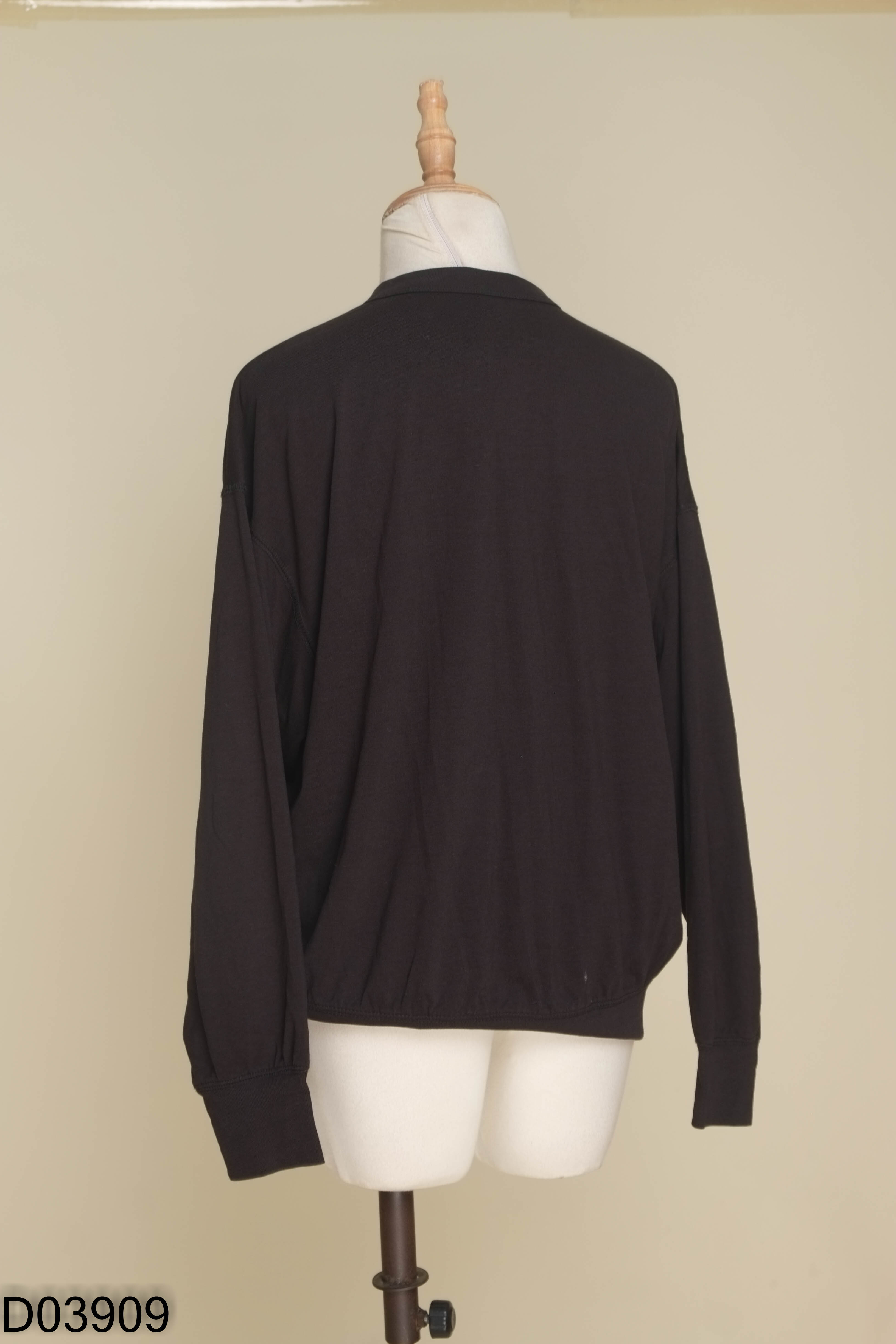 Áo cardigan đen UNIQLO trơn mỏng