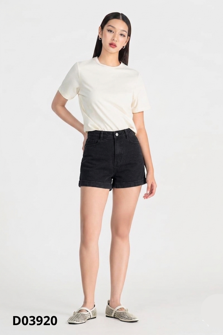 Quần jean đen gấu gấp lớn