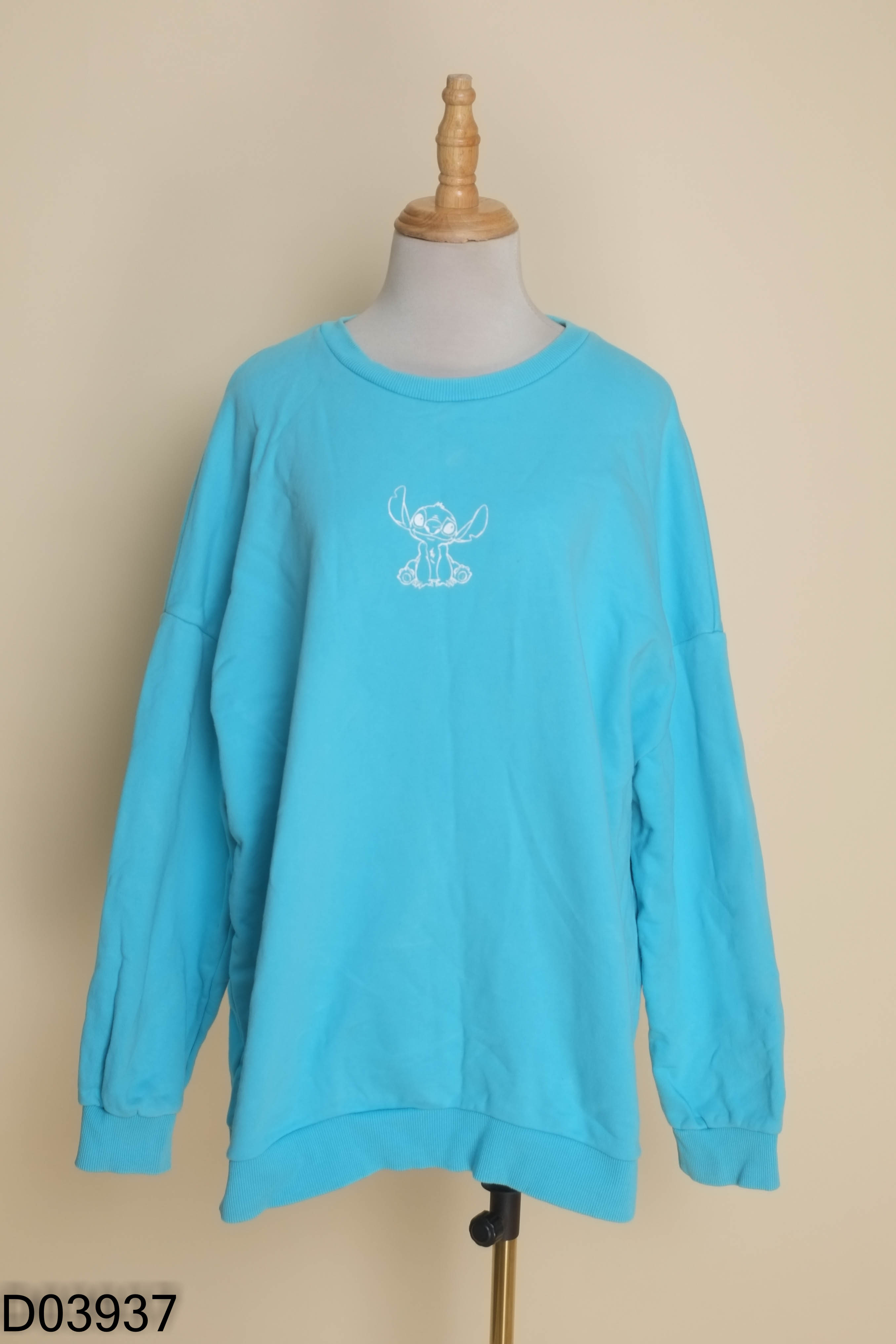 Áo sweater xanh ONLY họa tiết trắng