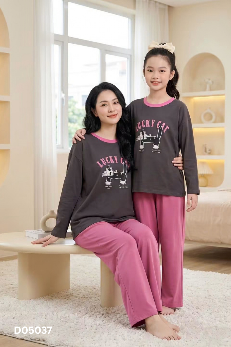 Set ngủ ghi H&M+quần hồng