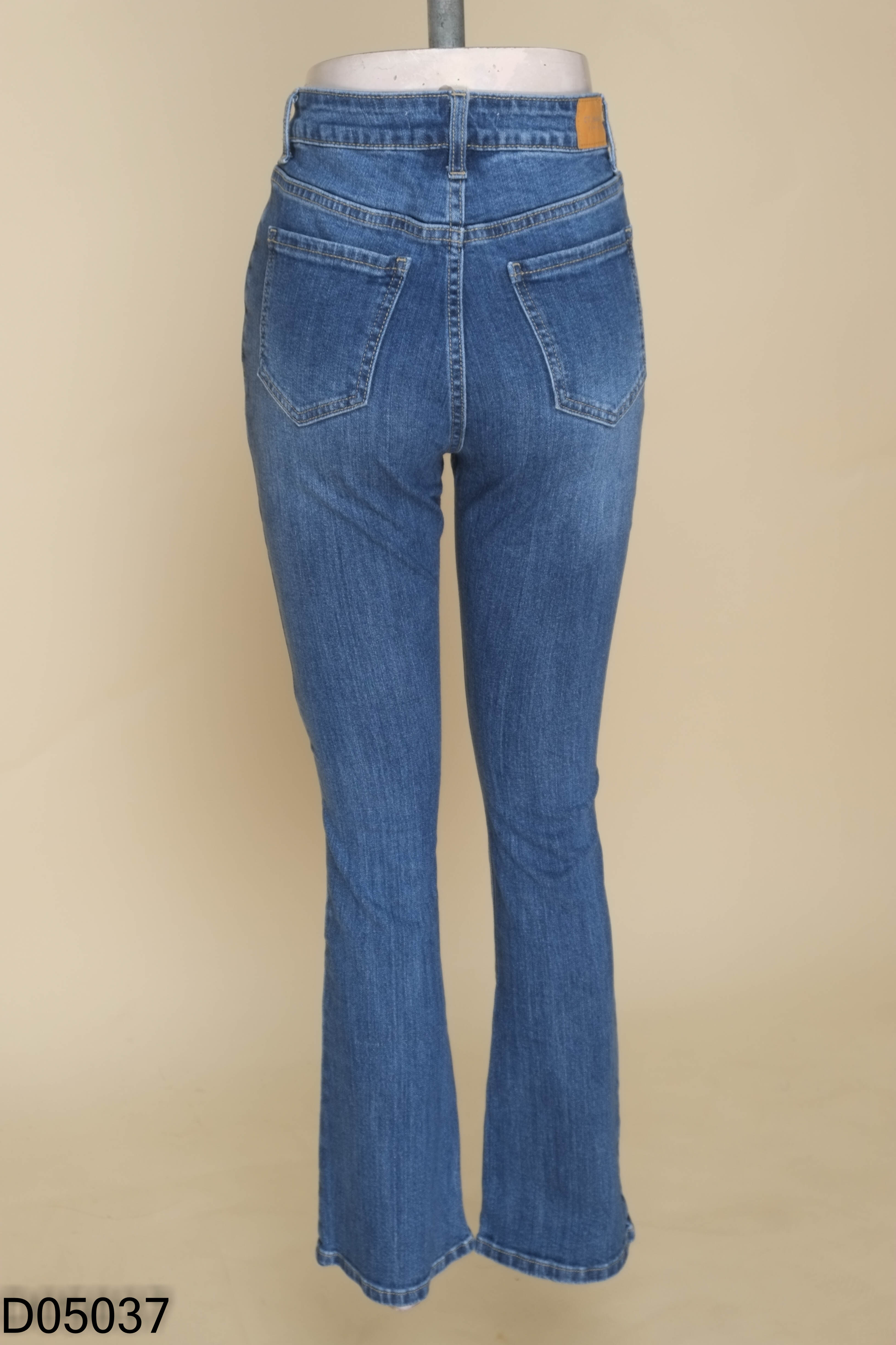 Quần jeans xanh ống loe CT JEANS